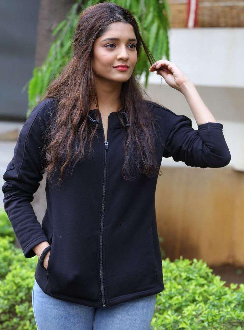 800x1080 Ritika Singh Hot Stills 3