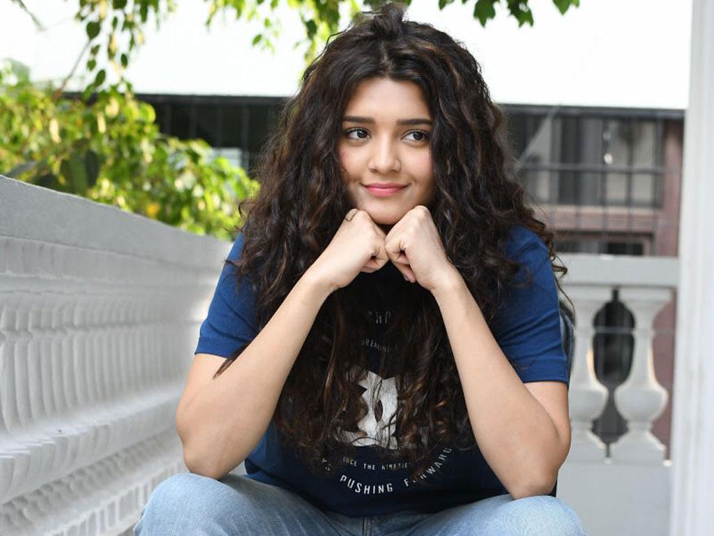 1024x768 Ritika Singh: Understanding Language Helps Me Express Better
