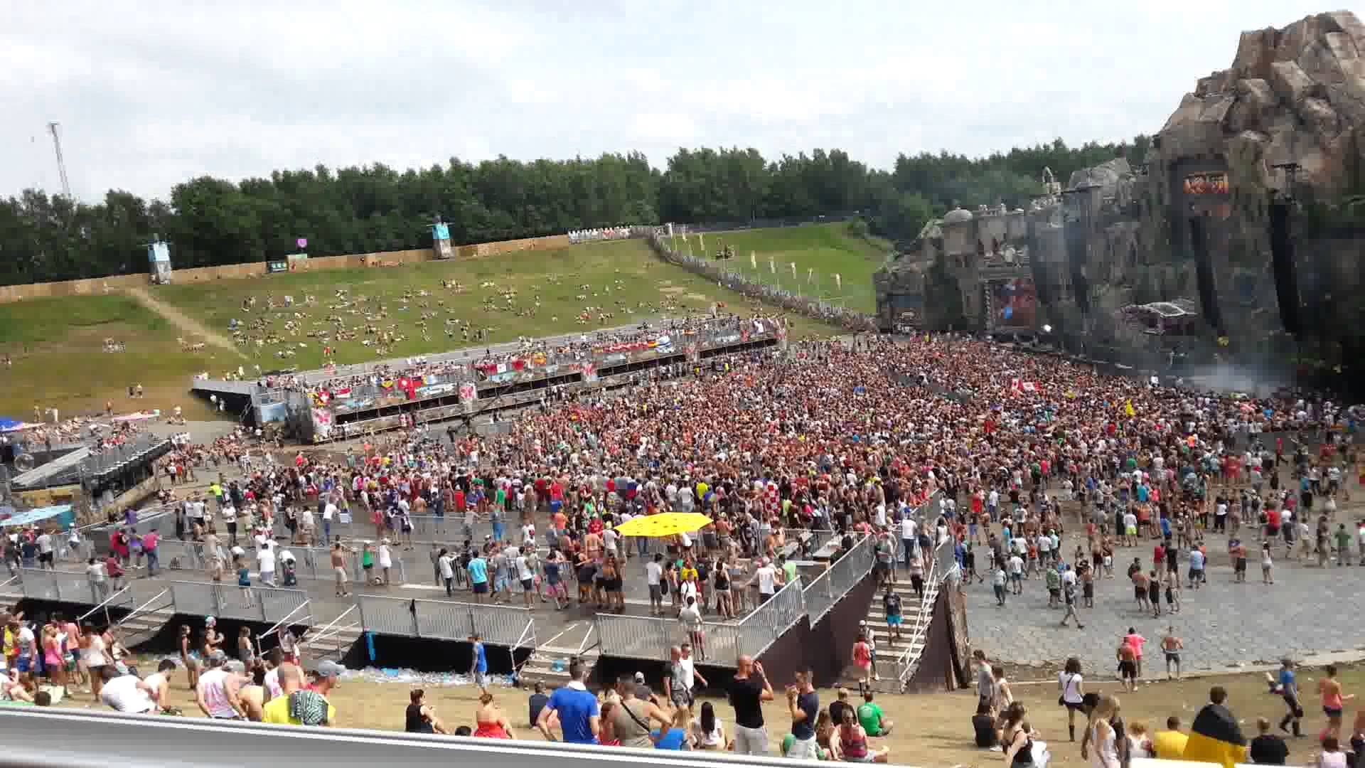 1920x1080 Zedd at Tomorrowland 2013