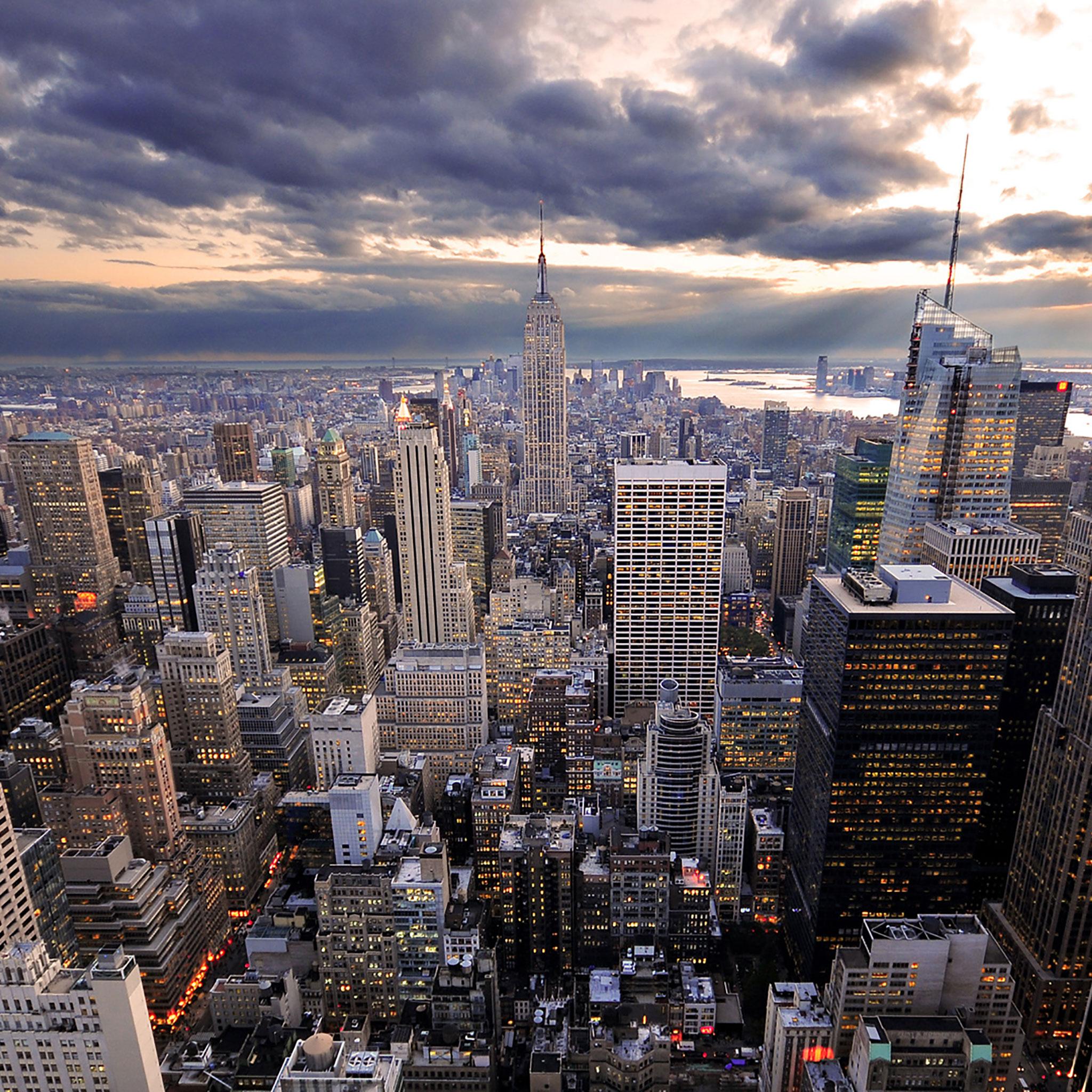 2048x2048 HD City iPad Wallpaper
