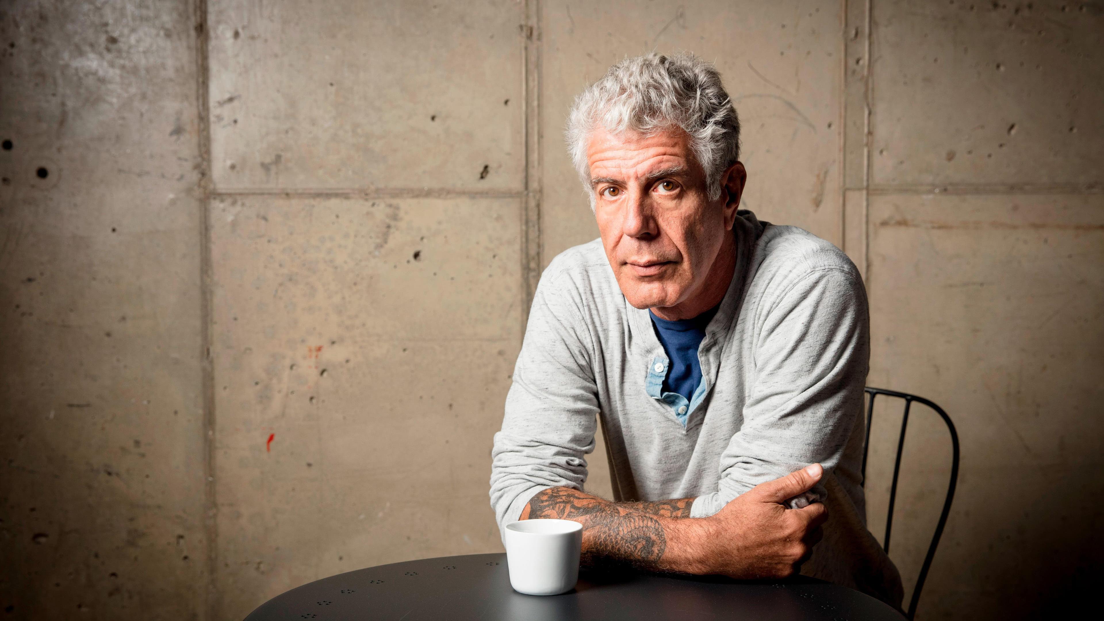 Anthony Bourdain Wallpapers - Top Free Anthony Bourdain Backgrounds