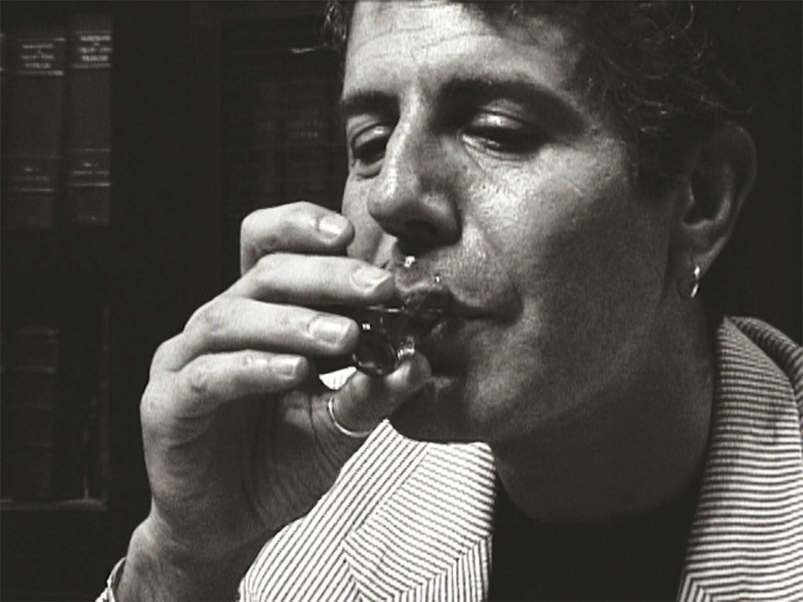 Anthony Bourdain Wallpapers - Top Free Anthony Bourdain Backgrounds