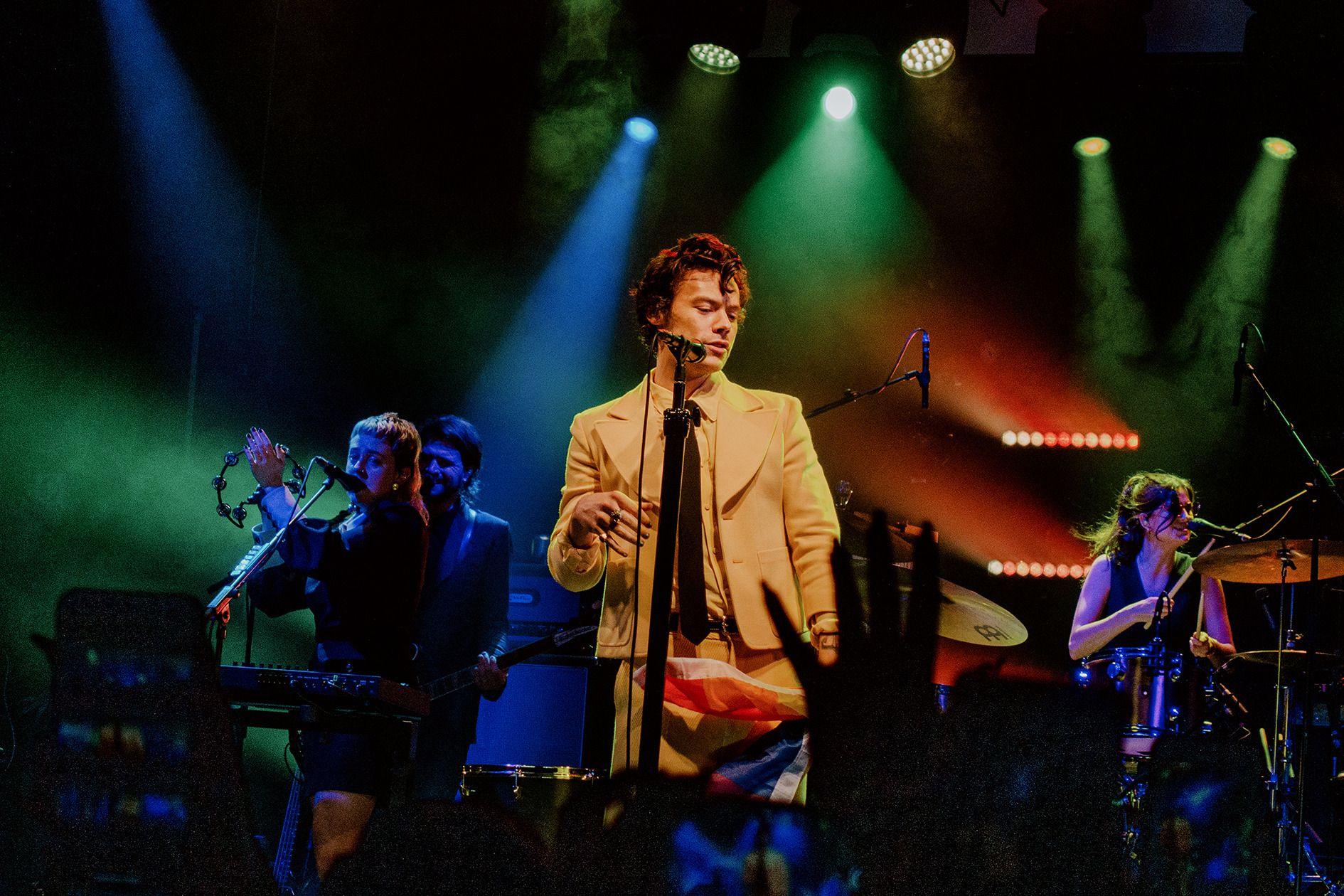 1890x1260 lithographarry: Treat People With Kindness,. Styles®. Harry styles wallpaper, Harry styles concert, Harry styles picture