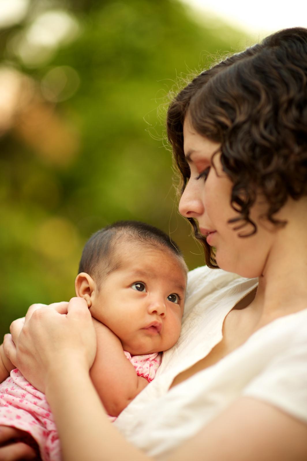 1064x1600 Mother With Baby HD Wallpaper