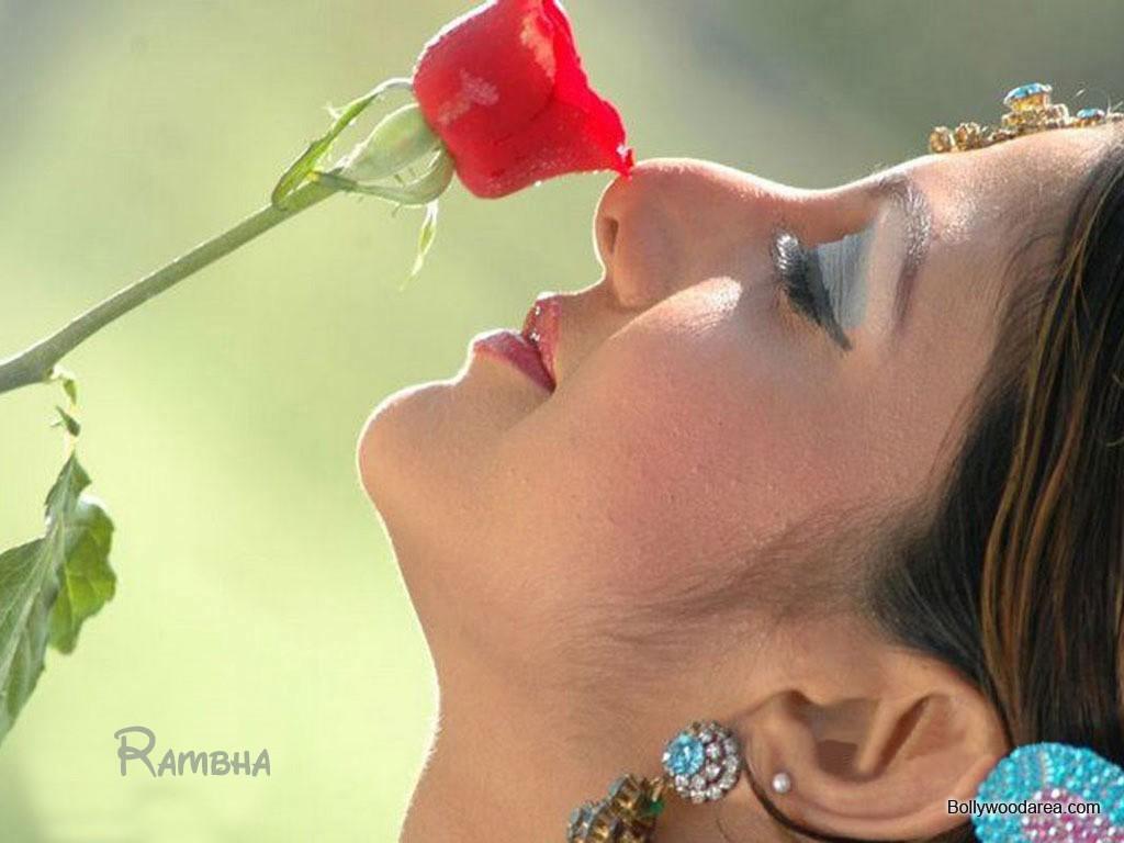1024x768 rambha_017