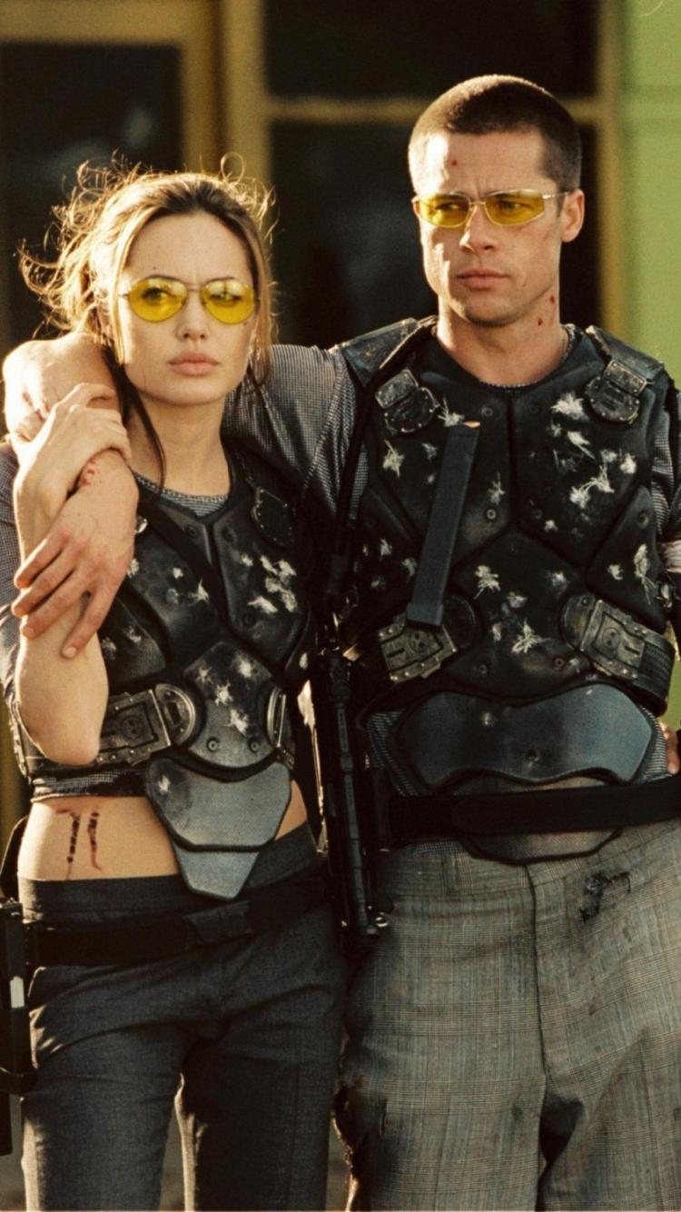 750x1334 Mr. & Mrs. Smith Wallpaper for iPhone 7