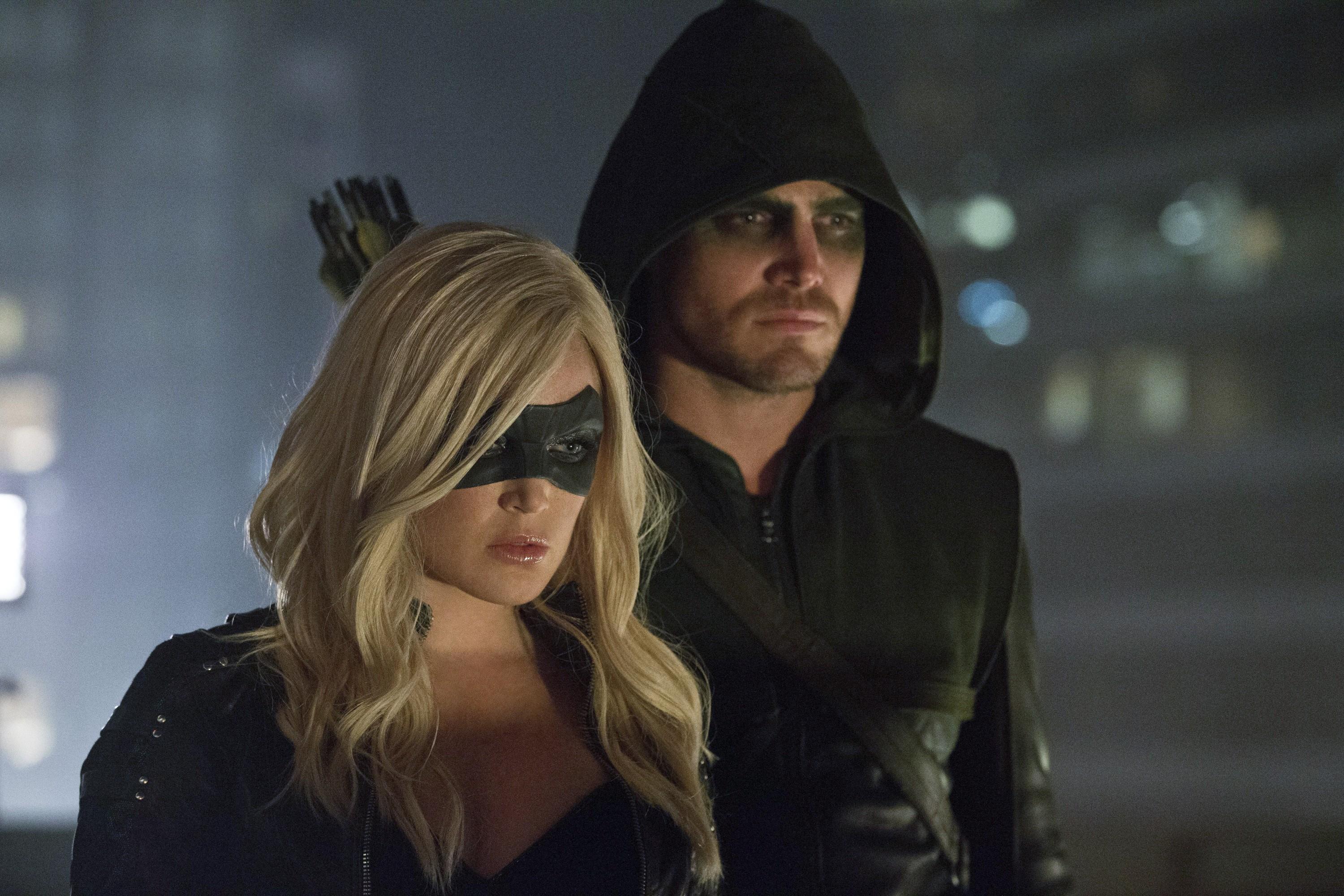 3000x2000 Sara Lance Oliver Queen Arrow Black Canary TV Series Wallpaper:3000x2000