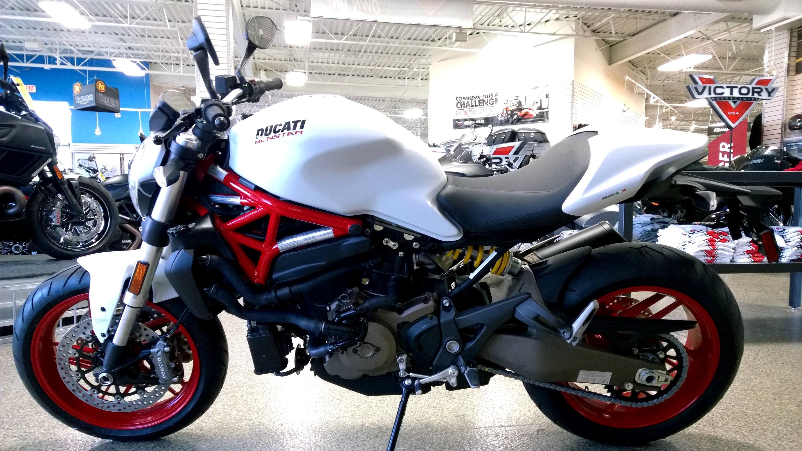 3072x1728 Ducati Monster Wallpaper