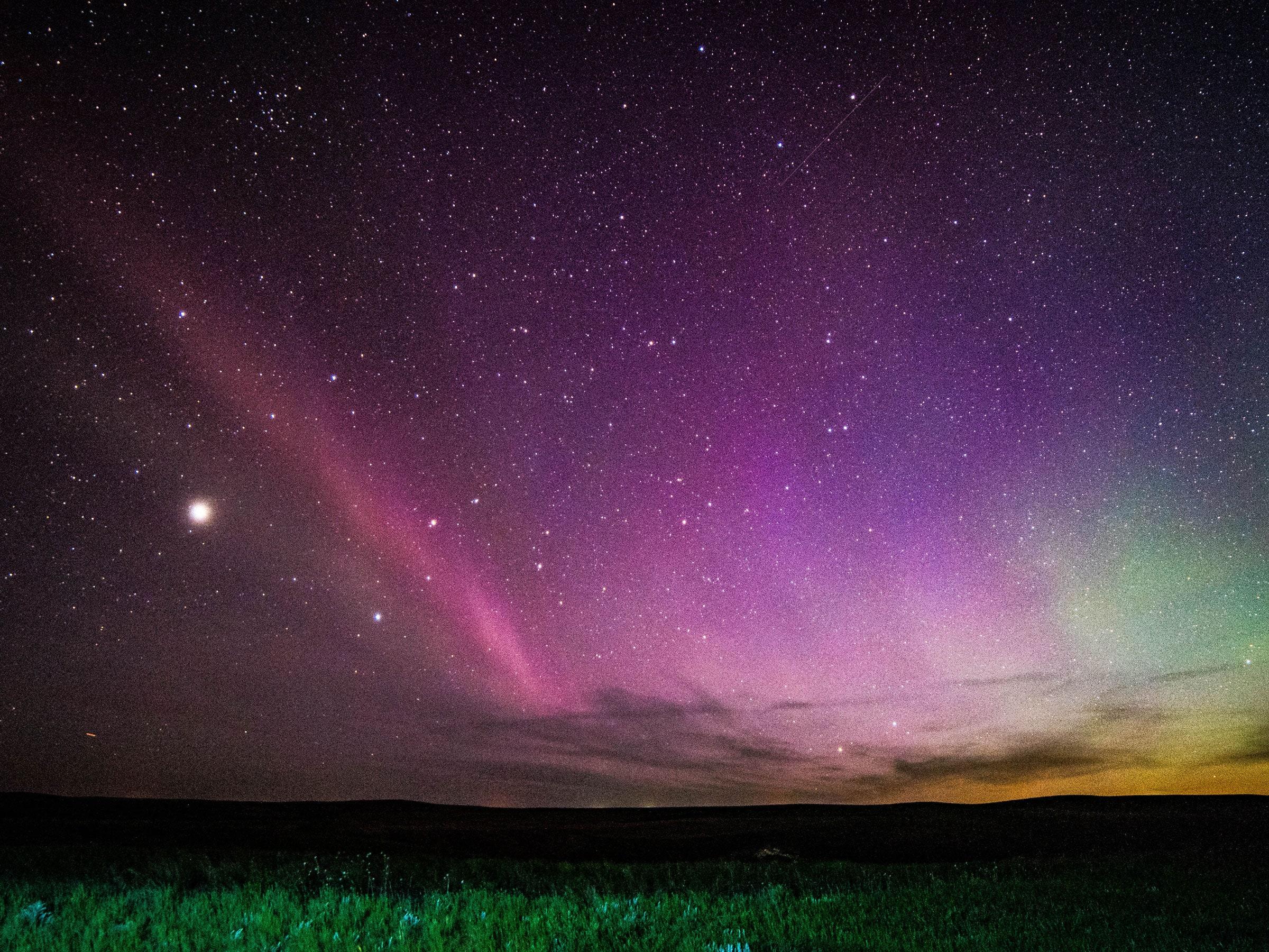 2400x1800 Meet Steve, a New Kind of Aurora Borealis