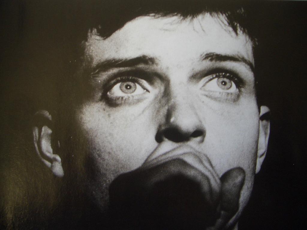 1024x768 Ian Curtis