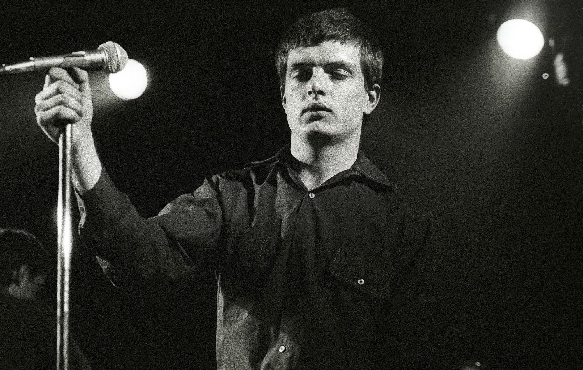 2000x1270 The grave of late Joy Division frontman Ian Curtis has been vandalised