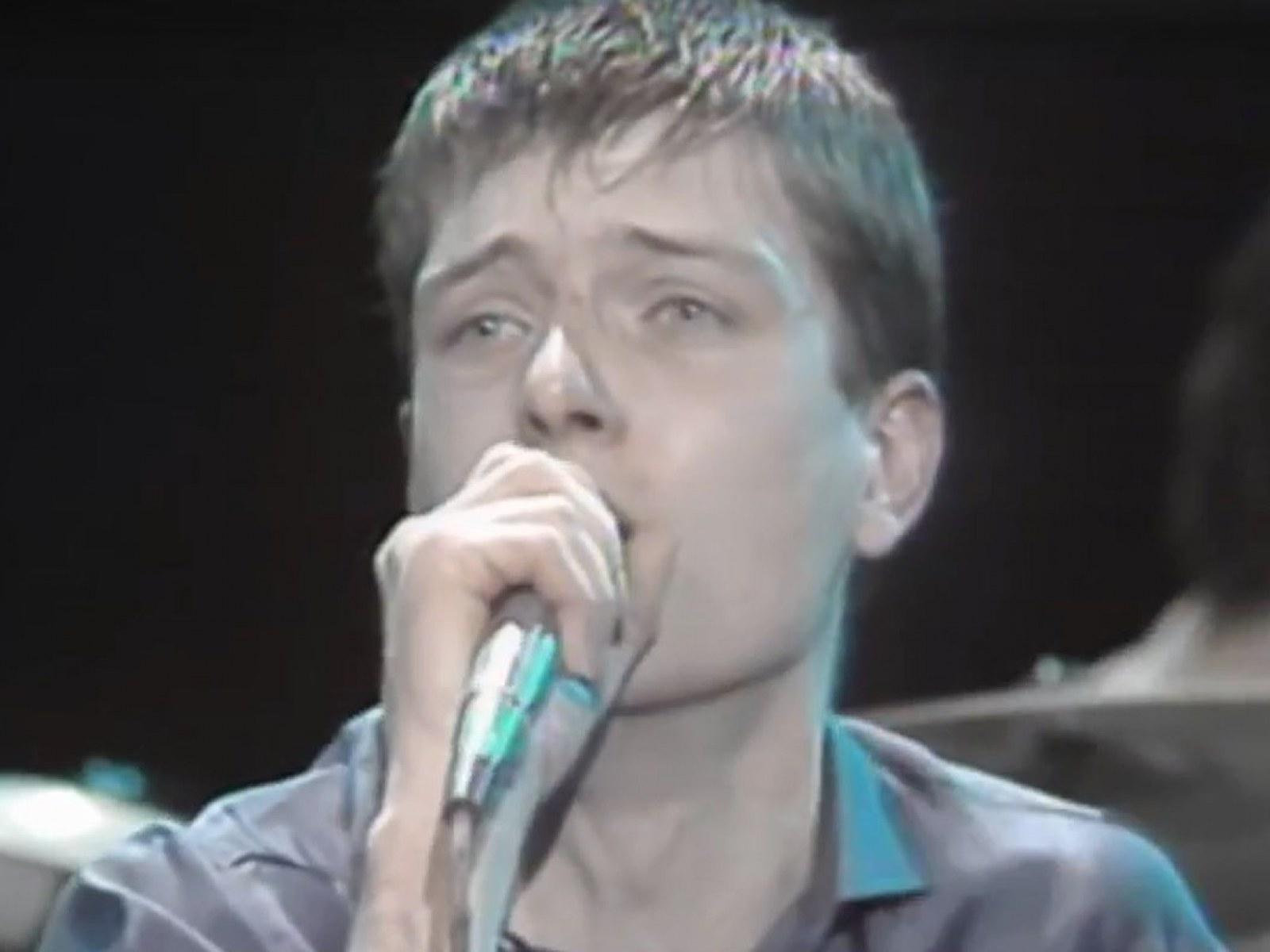 1600x1200 Ian Curtis Remembered by Joy Division and His Loved Ones in Their Own Words