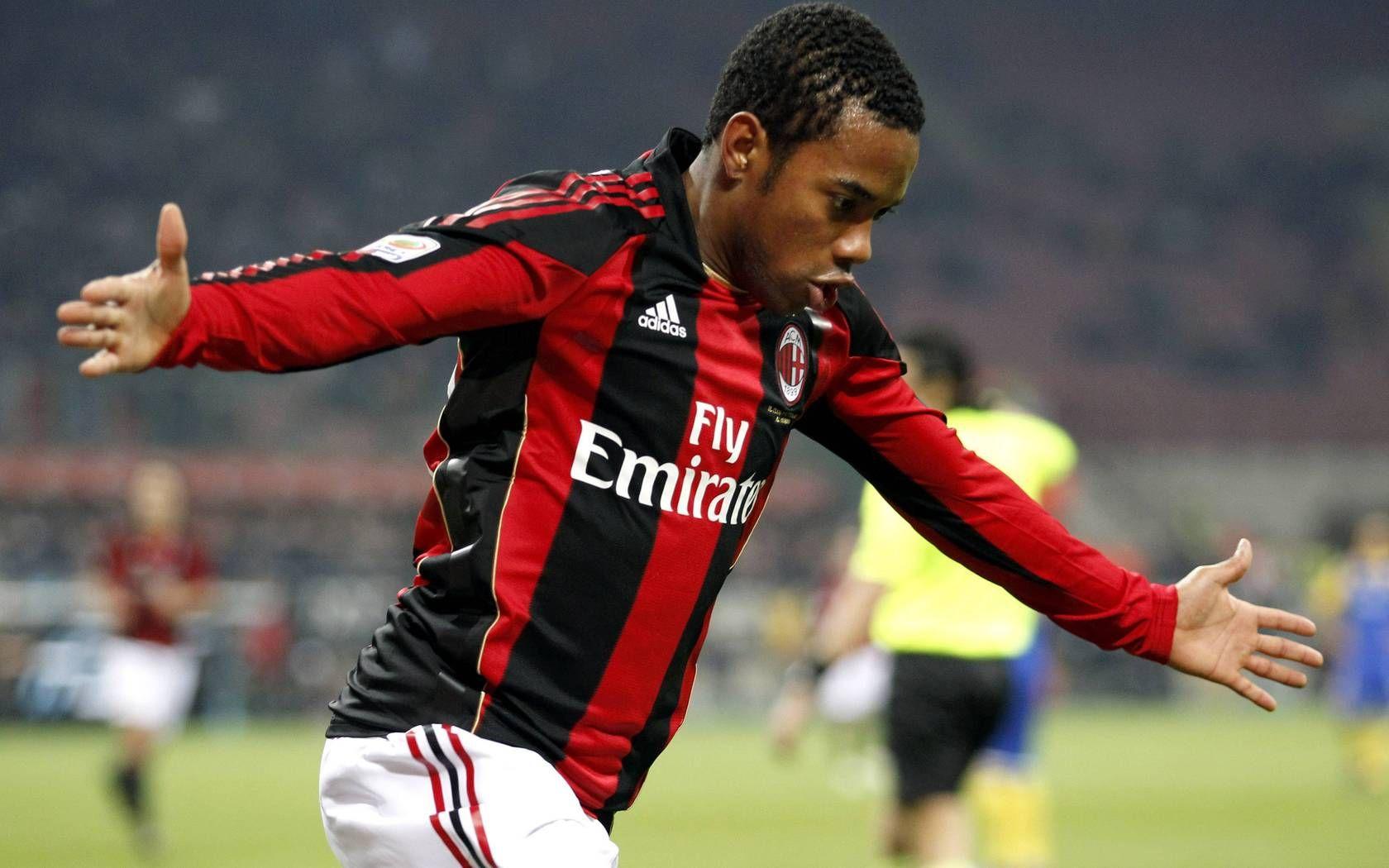 Robinho Wallpapers - Top Free Robinho Backgrounds - WallpaperAccess