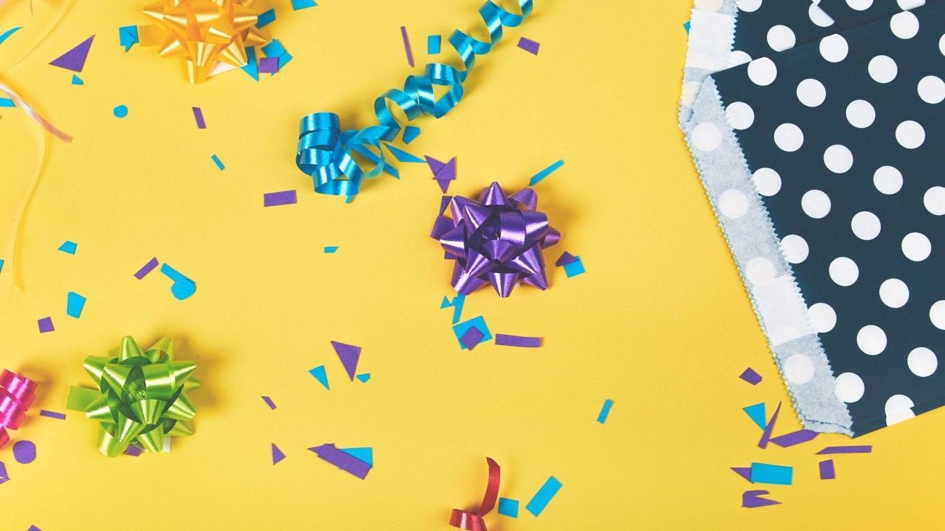 1366x768 Download Wallpaper 1366x768 Colorful, Cloth, Yellow, Design