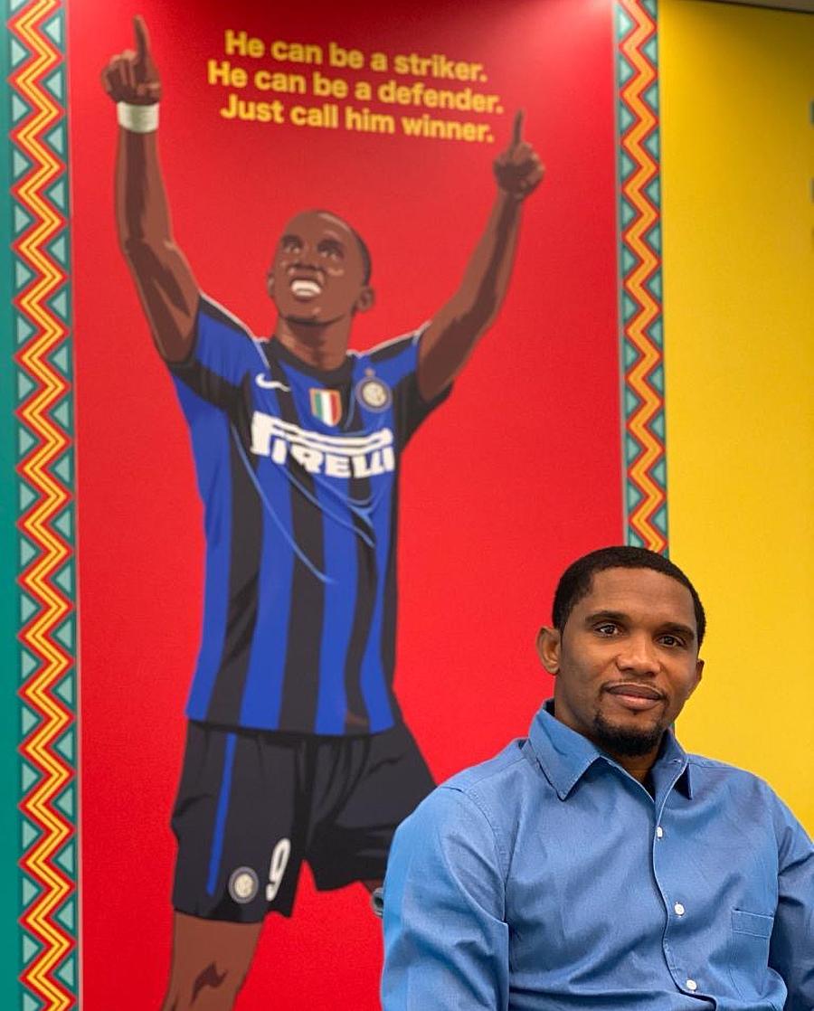 900x1118 Samuel Eto'o visits Inter HQ
