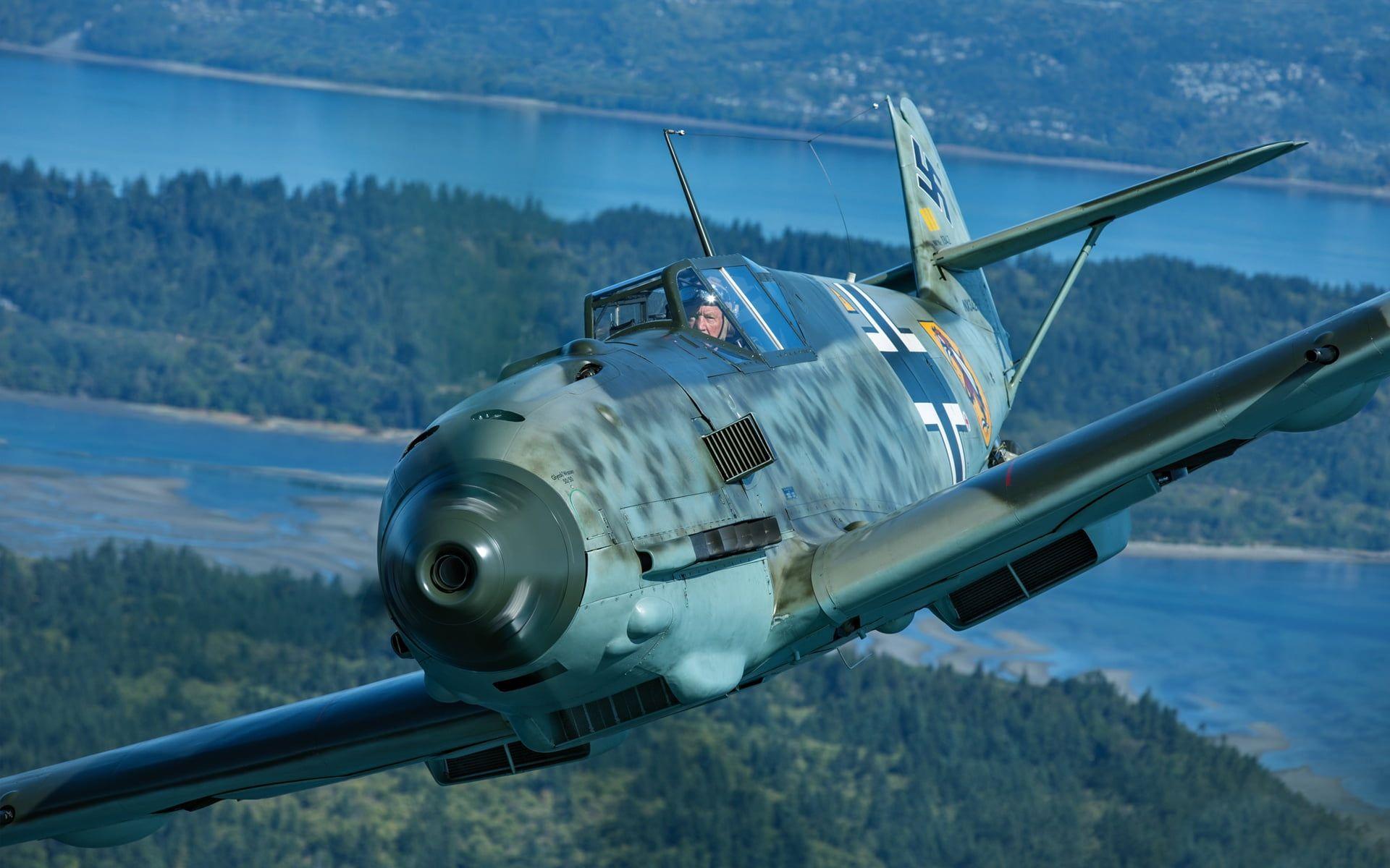 1920x1200 WWII