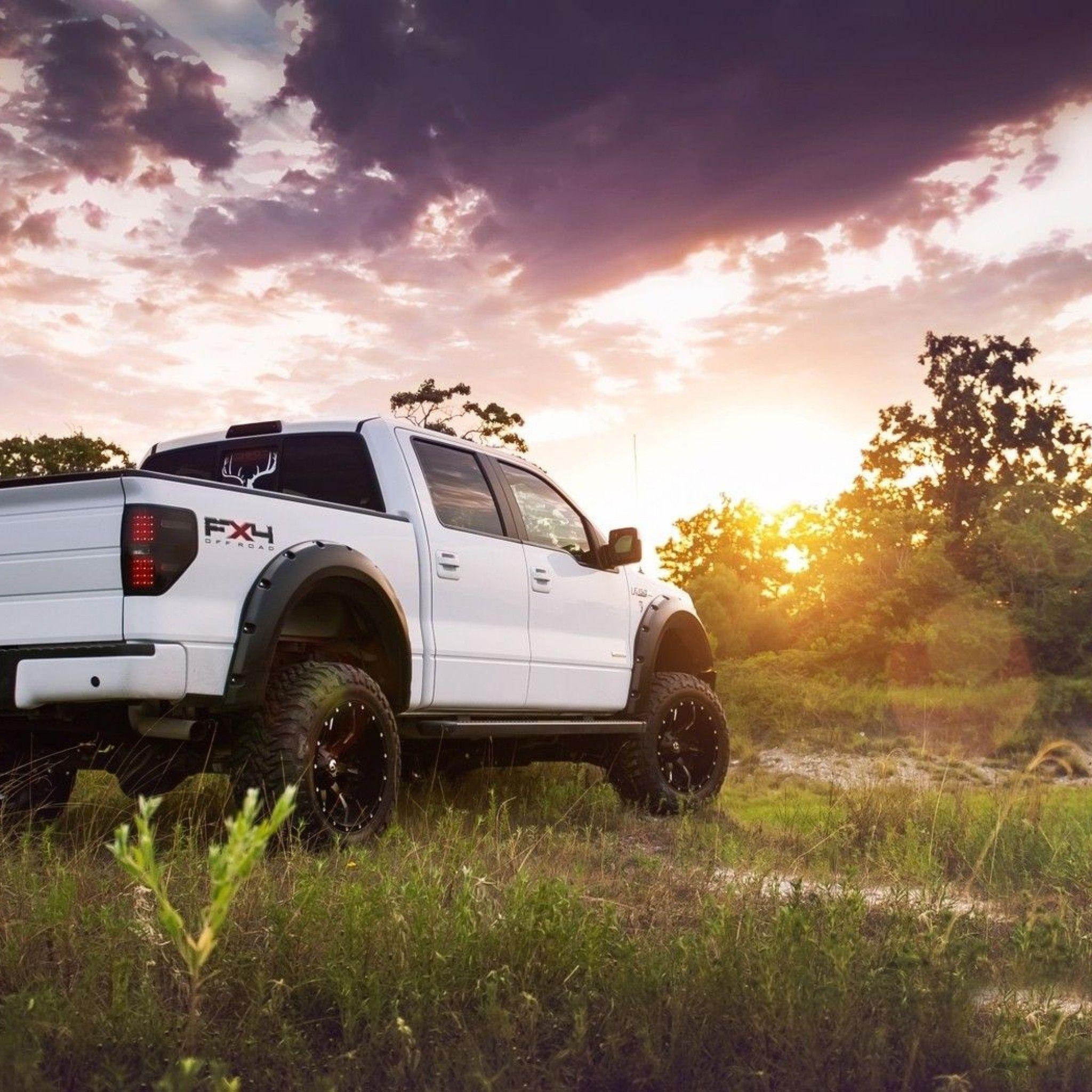 2048x2048 Truck iPhone Wallpaper