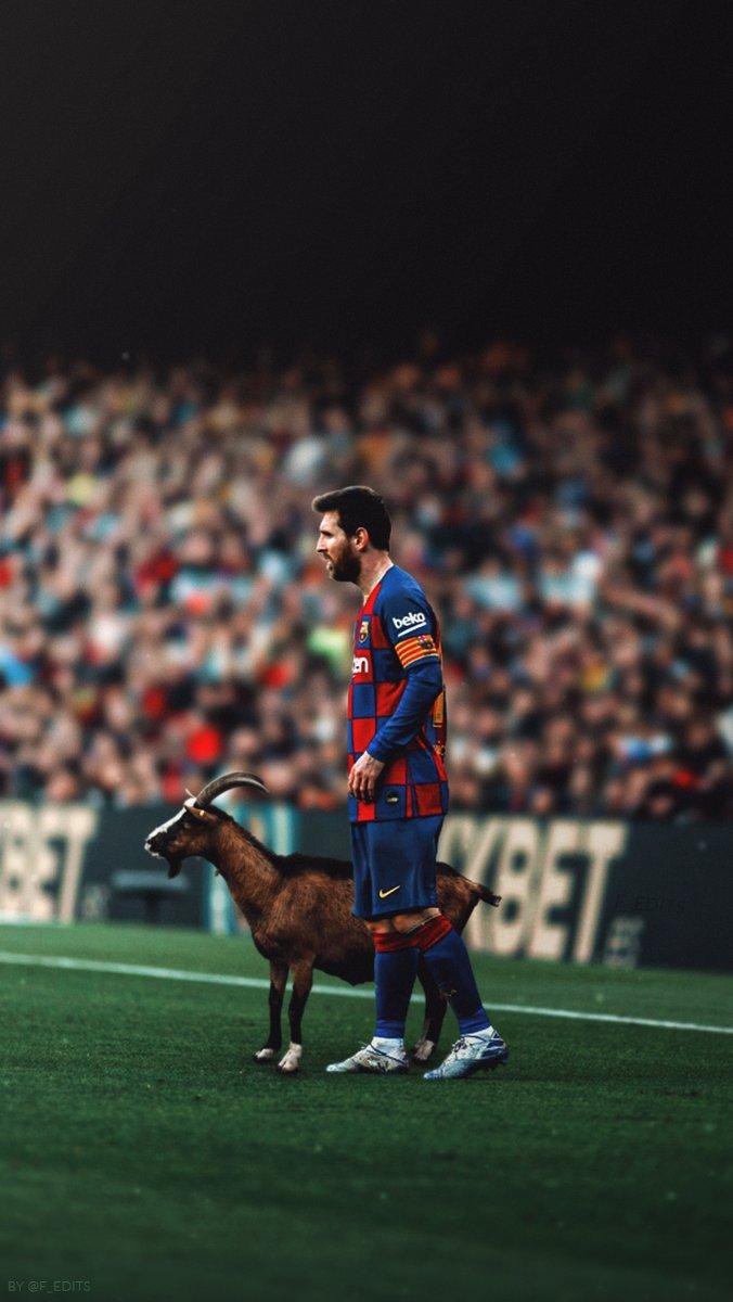 Messi không chỉ là một cầu thủ bóng đá, mà còn được coi là \