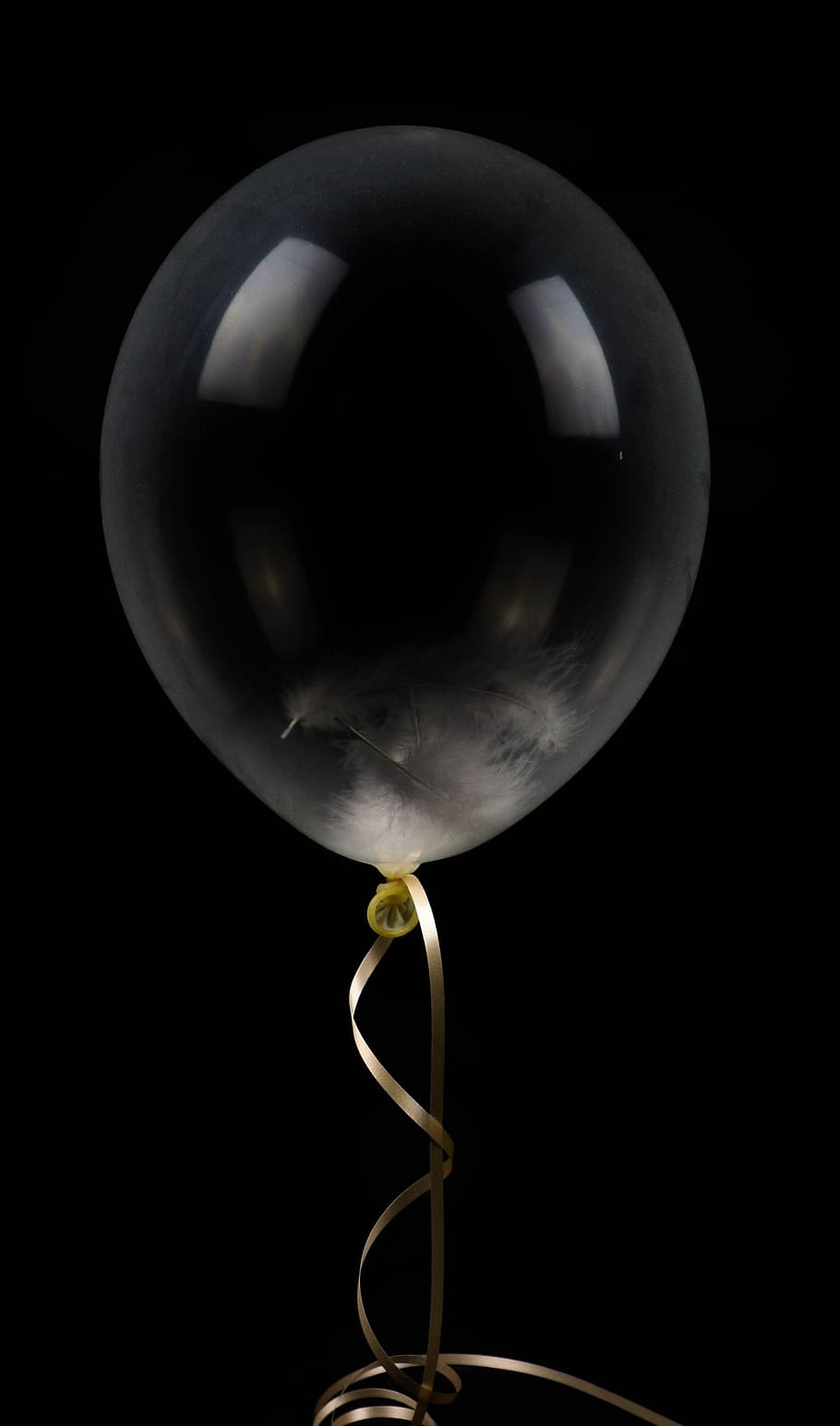 910x1544 Black And Gold Balloons HD