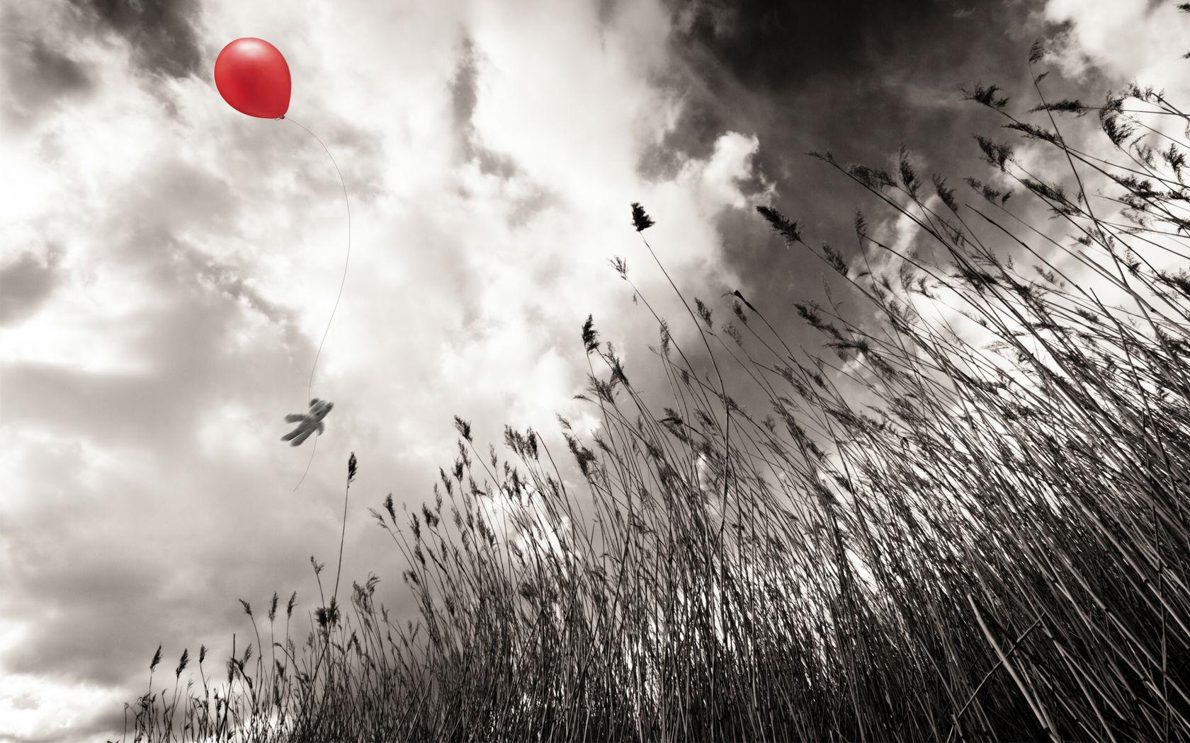 1680x1050 Red Balloon In The Sky Wallpaper
