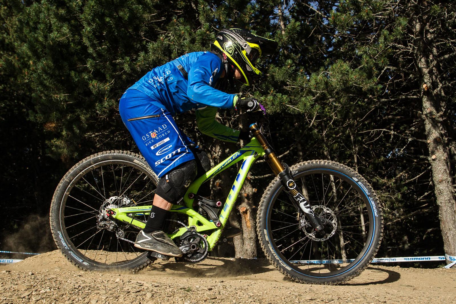 1600x1067 Giant Glory G Out At Andorra World Cup Out Project: 2013 Andorra World Cup Biking Picture
