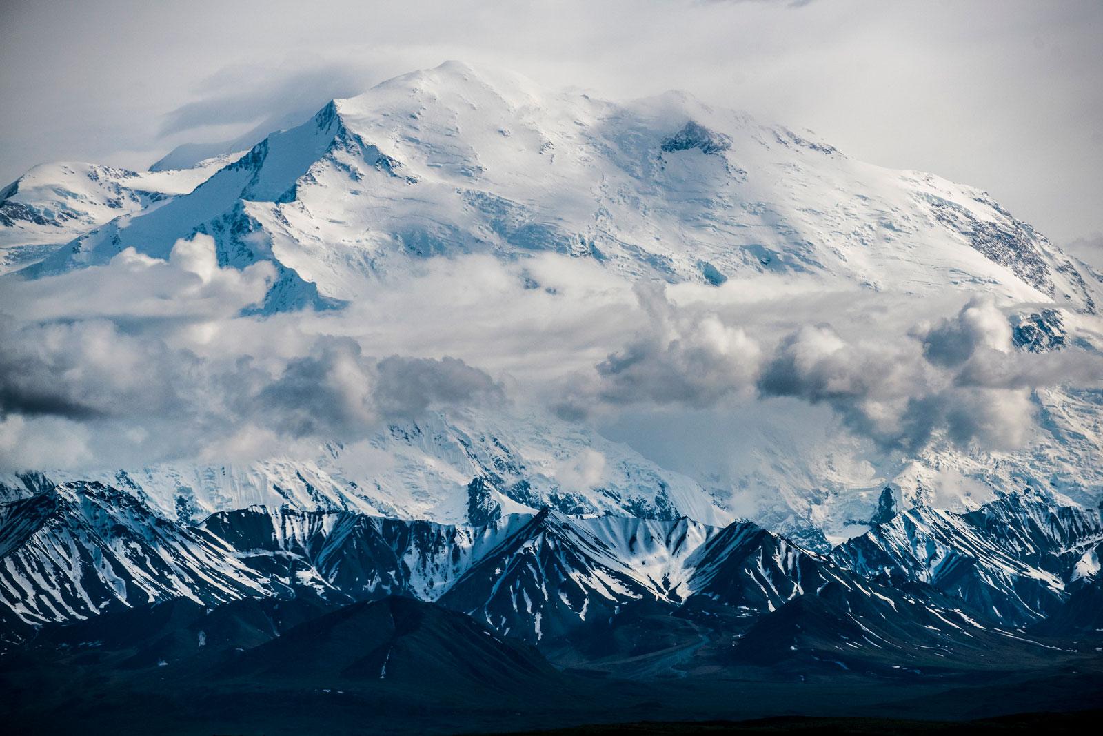 1600x1068 Flag of Alaska. United States state flag