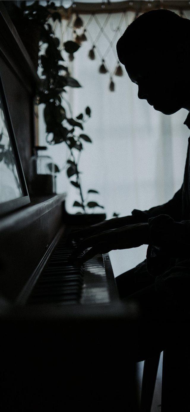 640x1385 no one knows me like the piano iPhone X Wallpaper Free Download