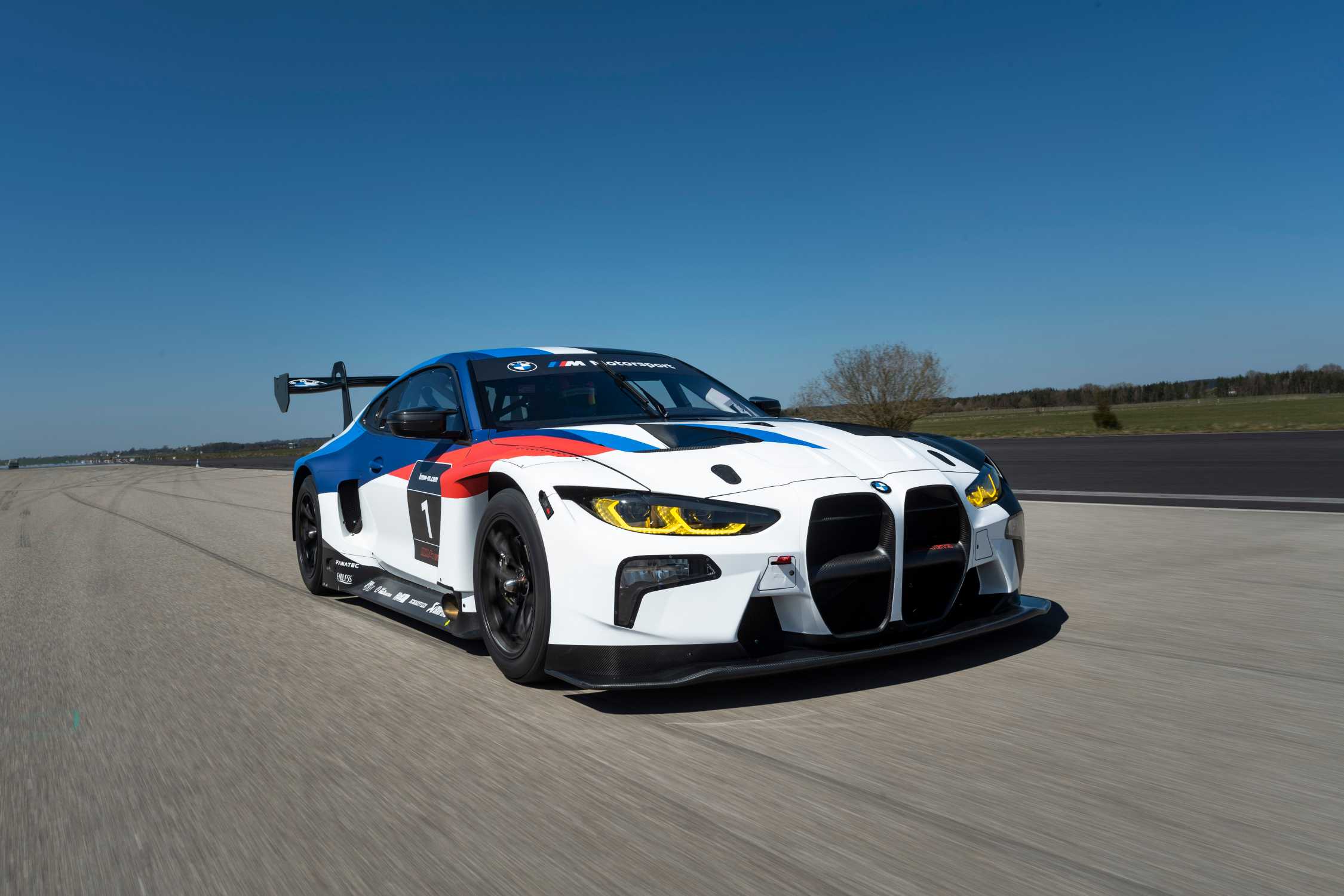 2250x1500 BMW M Motorsport presents the BMW M4 GT3 at the Nürburgring: First test race just around the corner