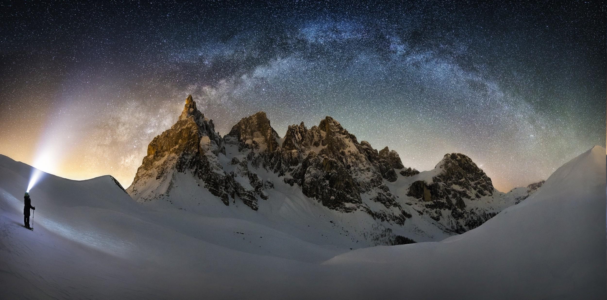 2500x1236 nature, Landscape, Milky Way, Snow, Mountain, Snowy Peak, Starry Night, Skiers, Spotlights, Long Exposure, Galaxy Wallpaper HD / Desktop and Mobile Background