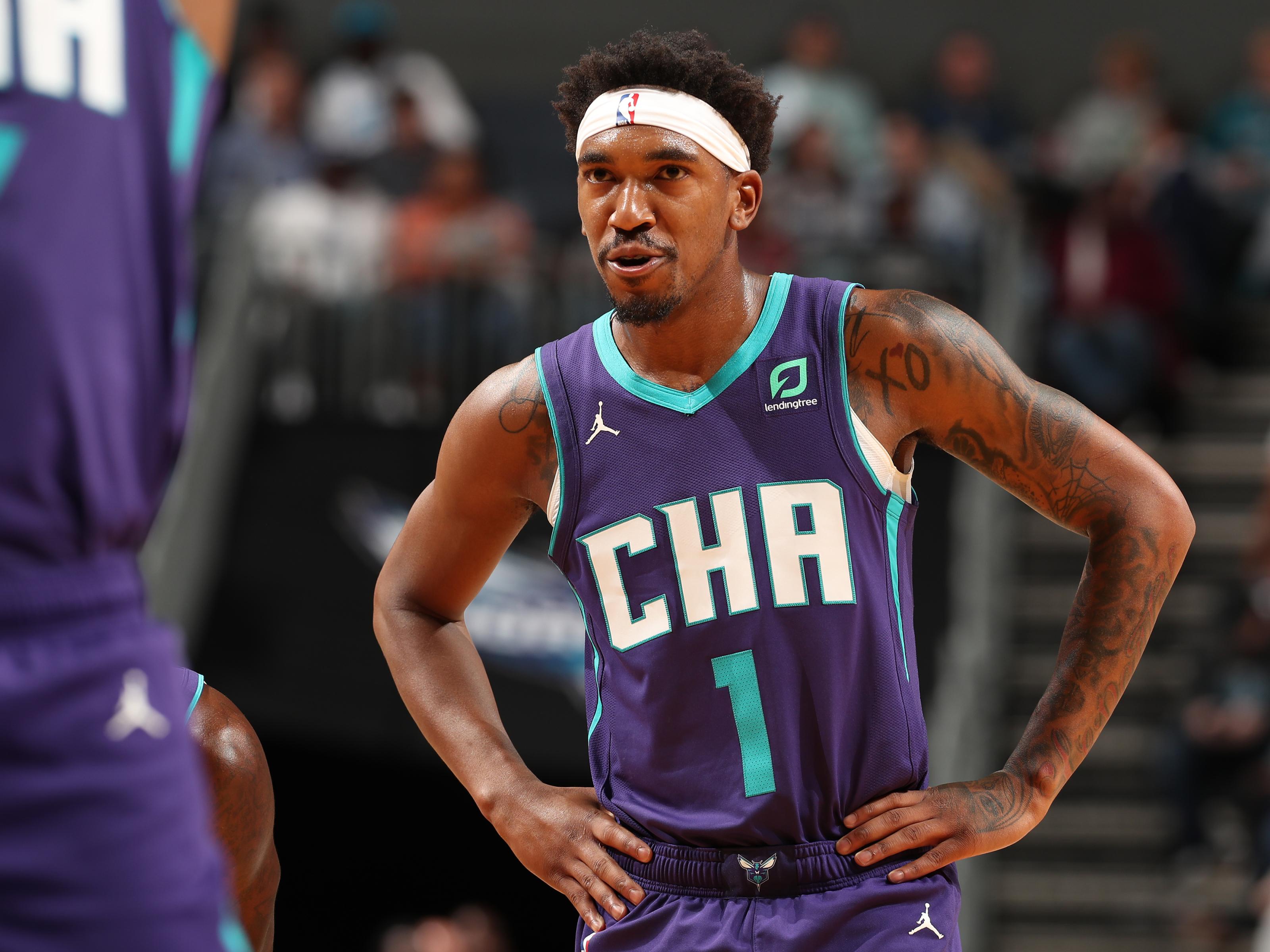 3200x2400 Charlotte Hornets: Is Monk in a funk? Or is this an unfortunate reality?