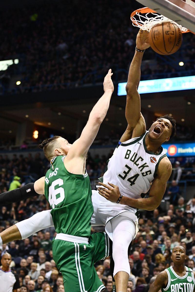 800x1200 Giannis Antetokounmpo Wallpaper