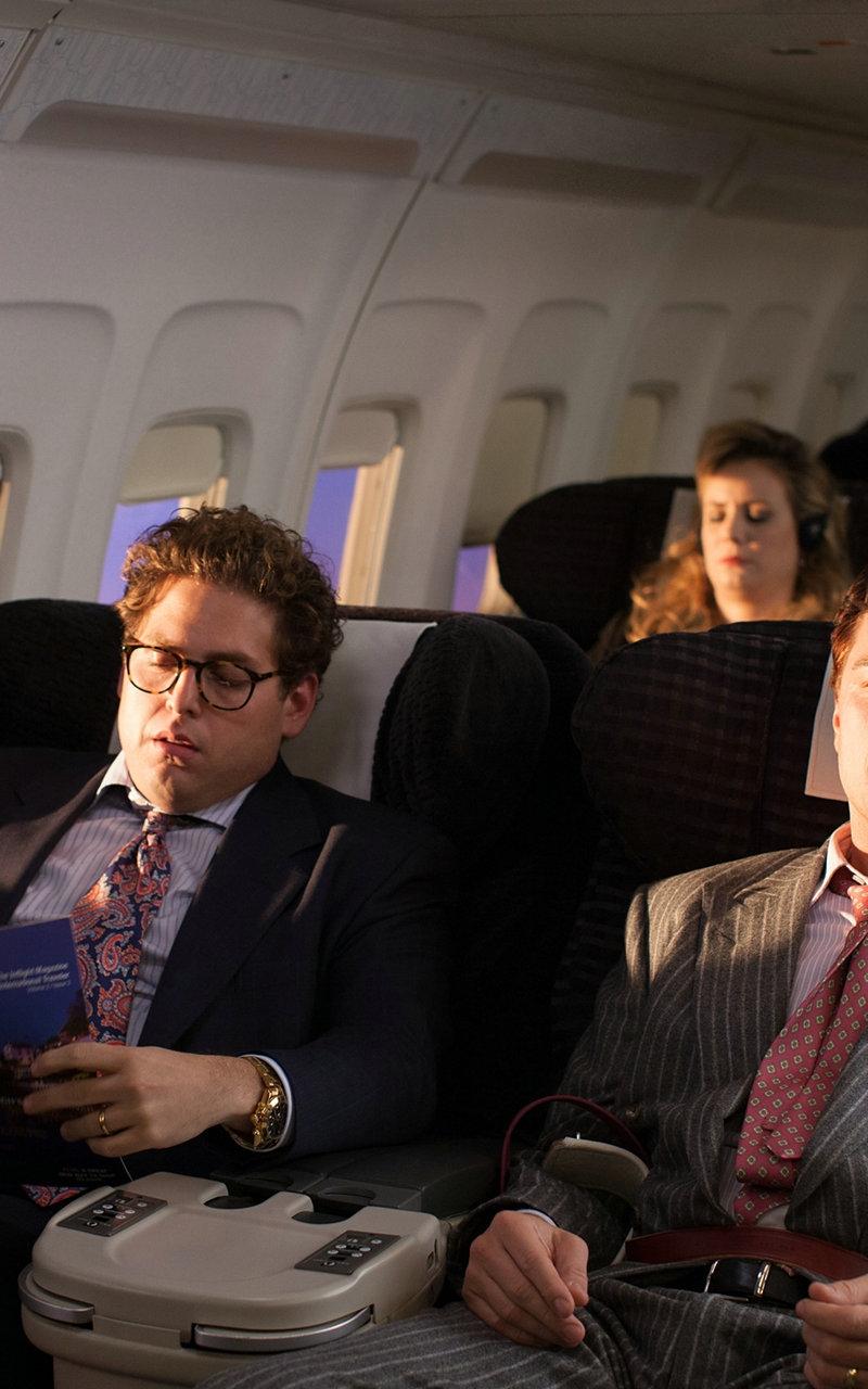800x1280 Jonah Hill Et Leonardo Dicaprio HD Wallpaper