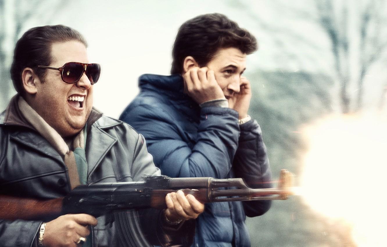 1332x850 Wallpaper cinema, fire, flame, gun, happy, blizzard, weapon, snow, man, actors, movie, AK- fun, film, rifle, shot image for desktop, section фильмы
