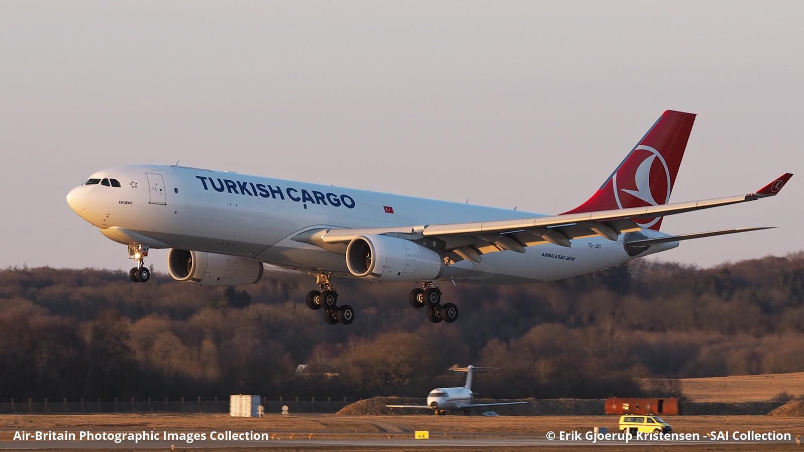 1600x900 Airbus A330 243F, TC JOY / Turkish Airlines (TK / THY)