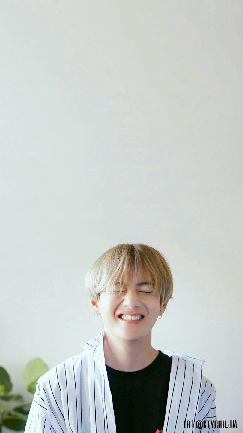 V From Bts Wallpapers Top Free V From Bts Backgrounds Wallpaperaccess