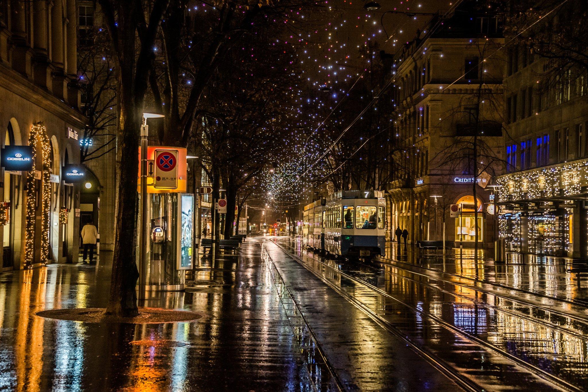 2048x1367 Rainy City Wallpaper
