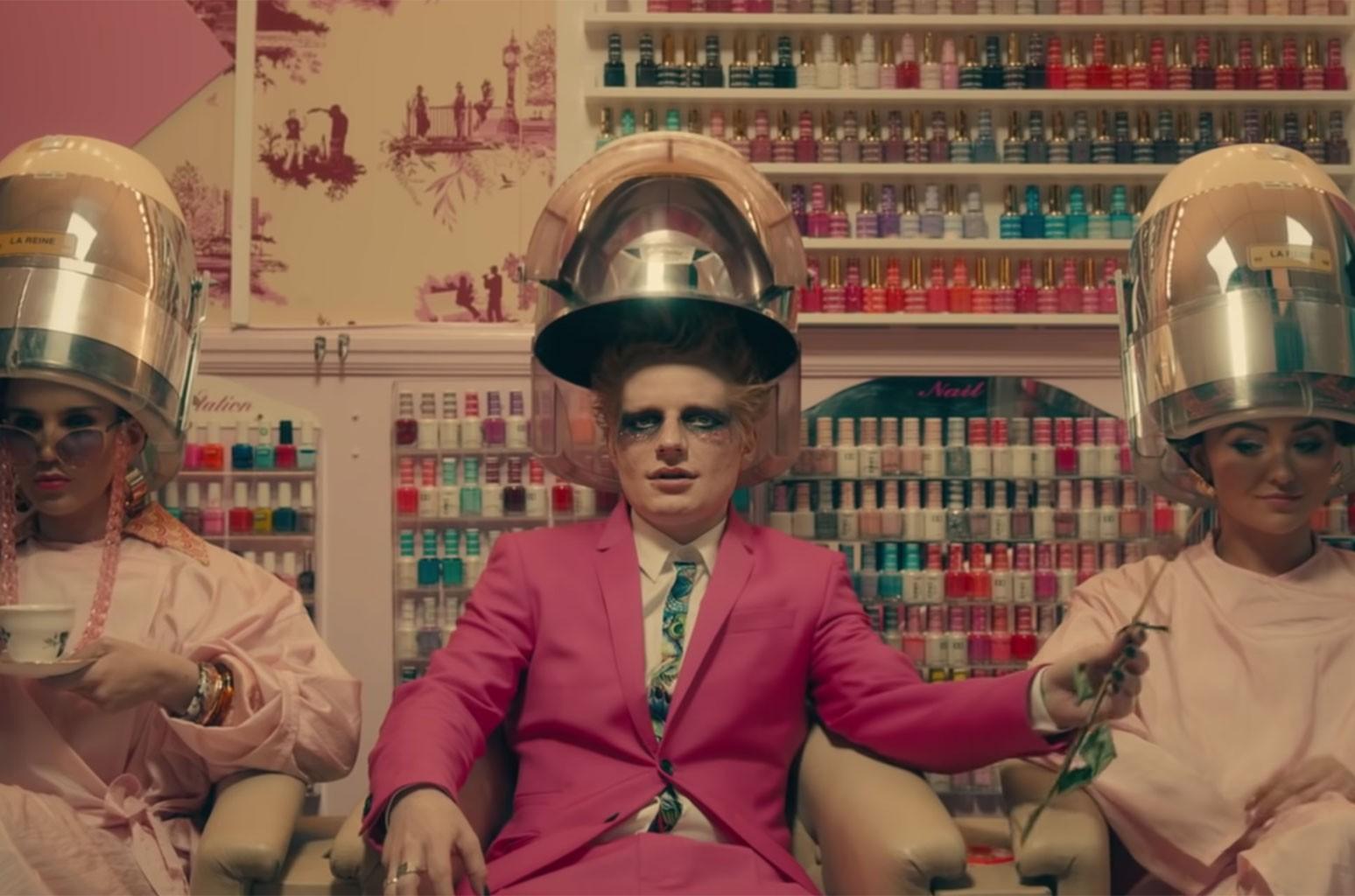 1548x1024 Five Burning Questions: Ed Sheeran's 'Bad Habits'