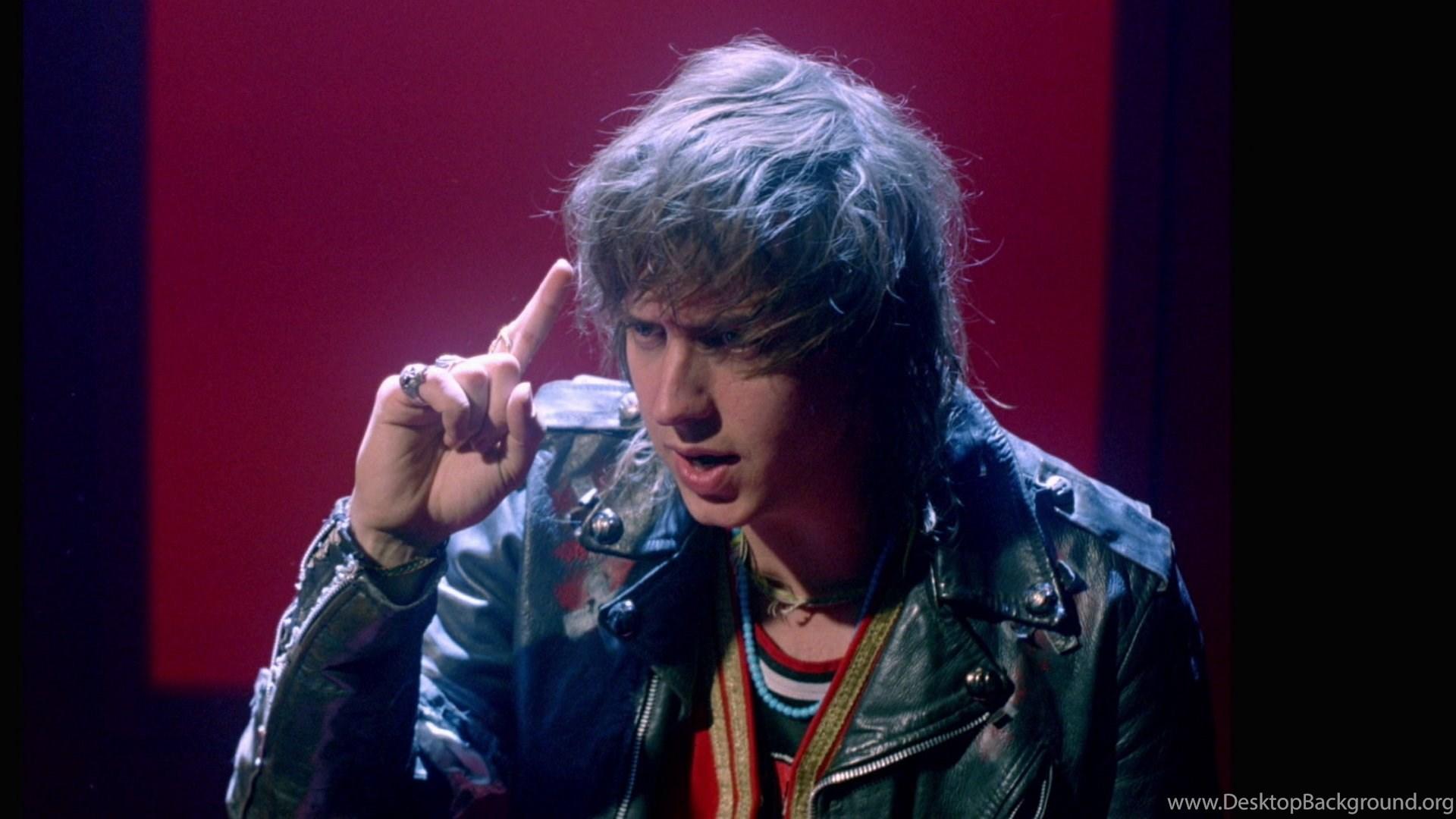 1920x1080 Watch Daft Punk Instant Crush Feat. Julian Casablancas On M3 Desktop Background