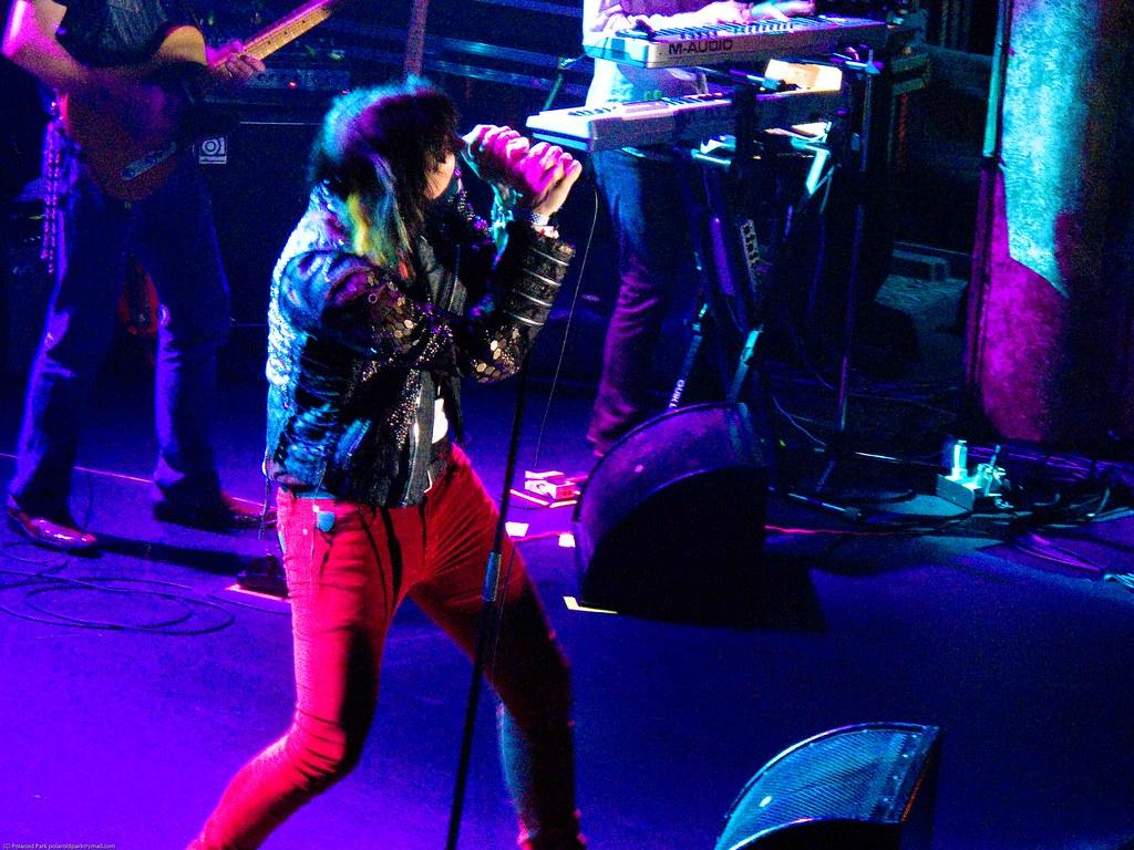 1024x768 Julian Casablancas