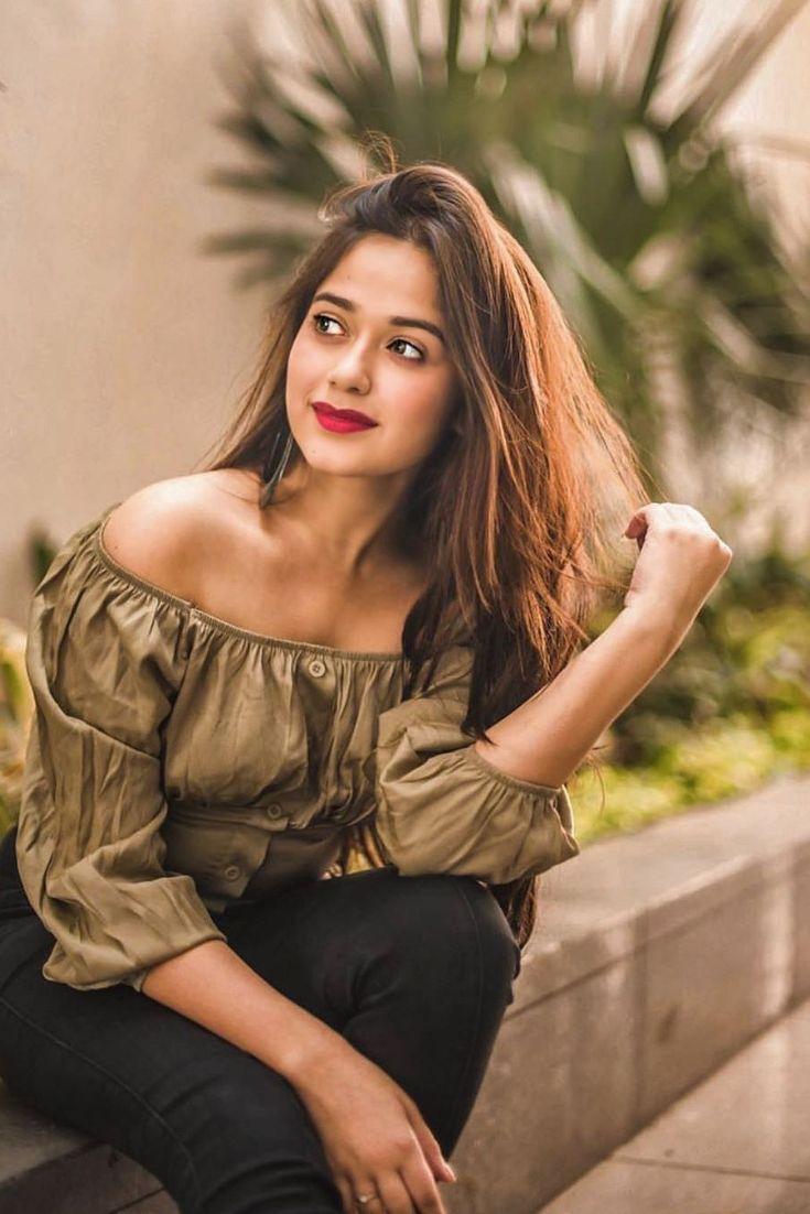 735x1102 ✓349 Jannat Zubair Rahmani Image and wallpaper. Stylish girls photo, Stylish girl image, Girl photography poses