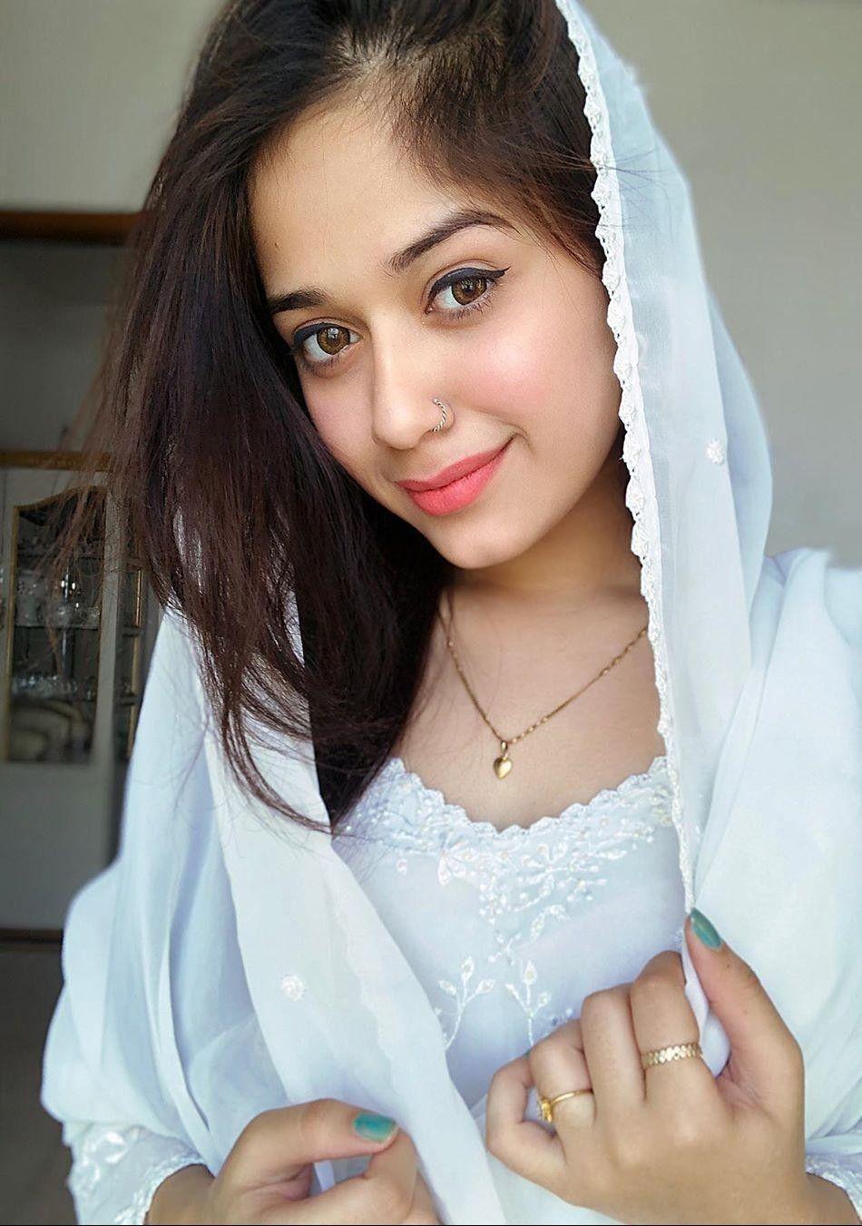 950x1351 Jannat Zubair Rahmani HD Wallpaper (Desktop Background / Android / iPhone) (1080p, 4k) (950x1351) (2021)