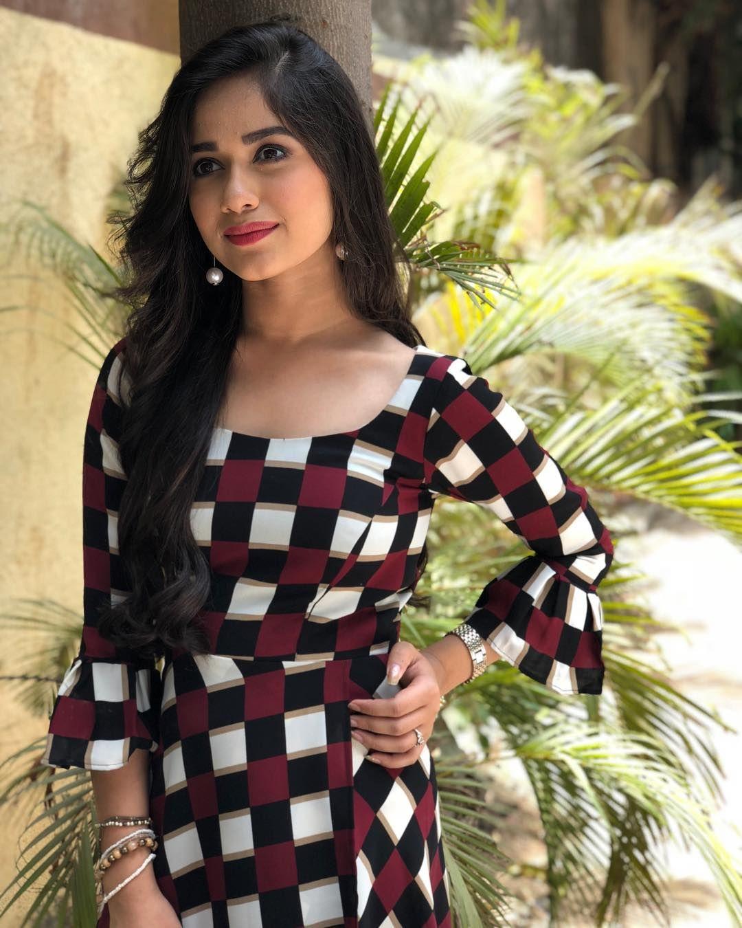 1080x1350 Jannat zubair rahmani beautiful HD photo mobile wallpaper HD android iphone