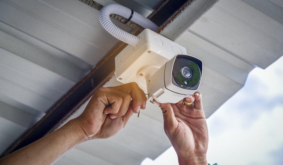 1200x700 1080p vs. 720p Security Cameras