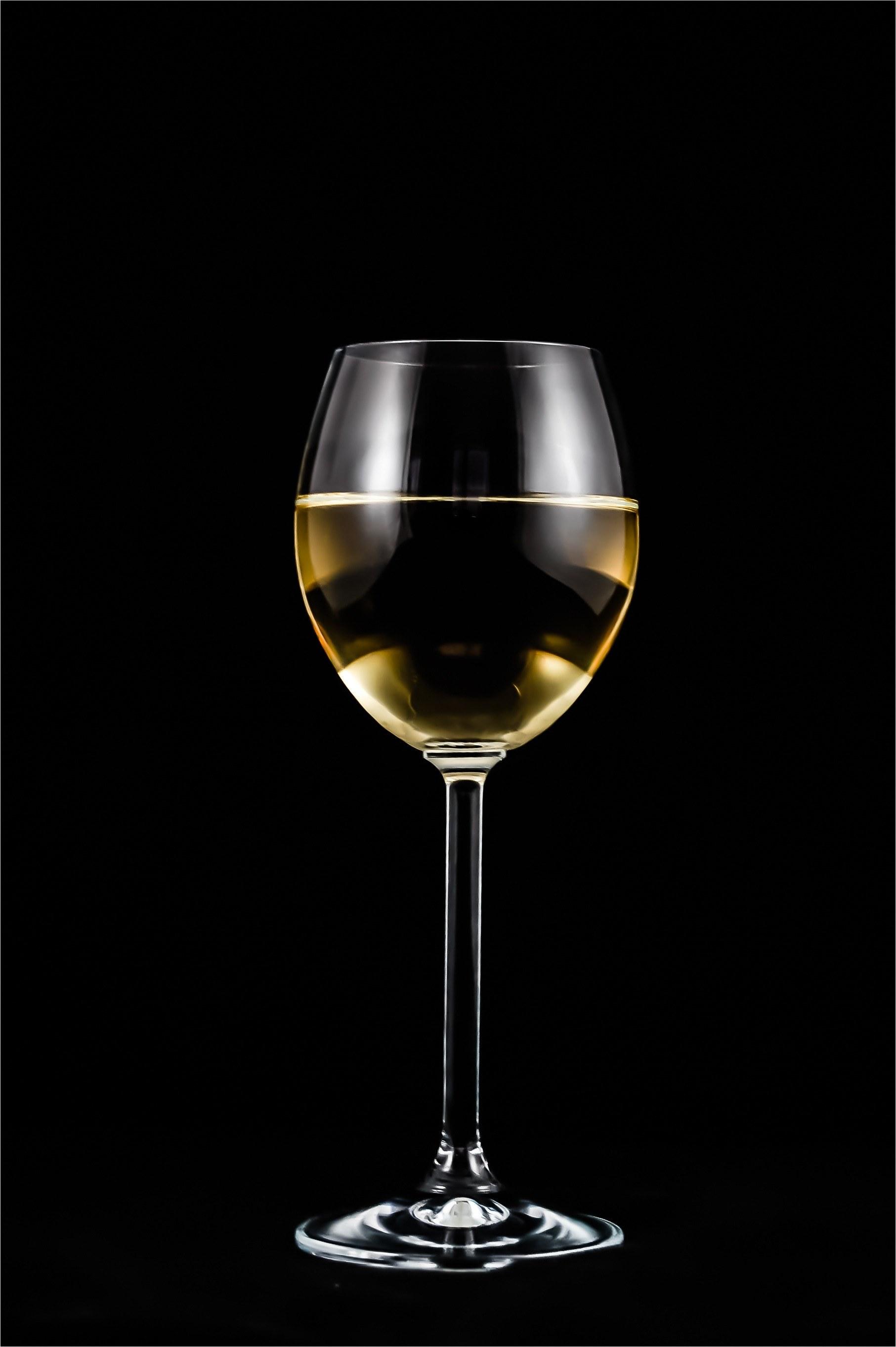 1813x2726 Wallpaper / a glass of wine wine alcohol glass wedding 4k wallpaper