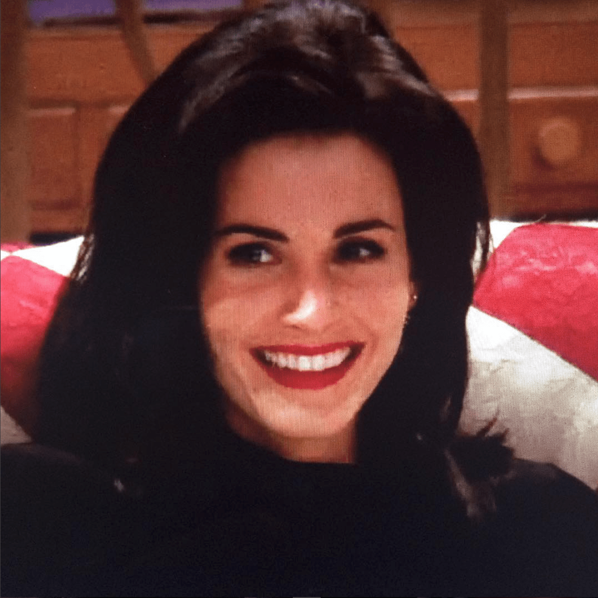 1199x1200 f.r.i.e.n.d.s #friends_tv_show #friends_series #friends_wallpaper #monica #monica_geller. Monica geller, Friends cast, Friends tv
