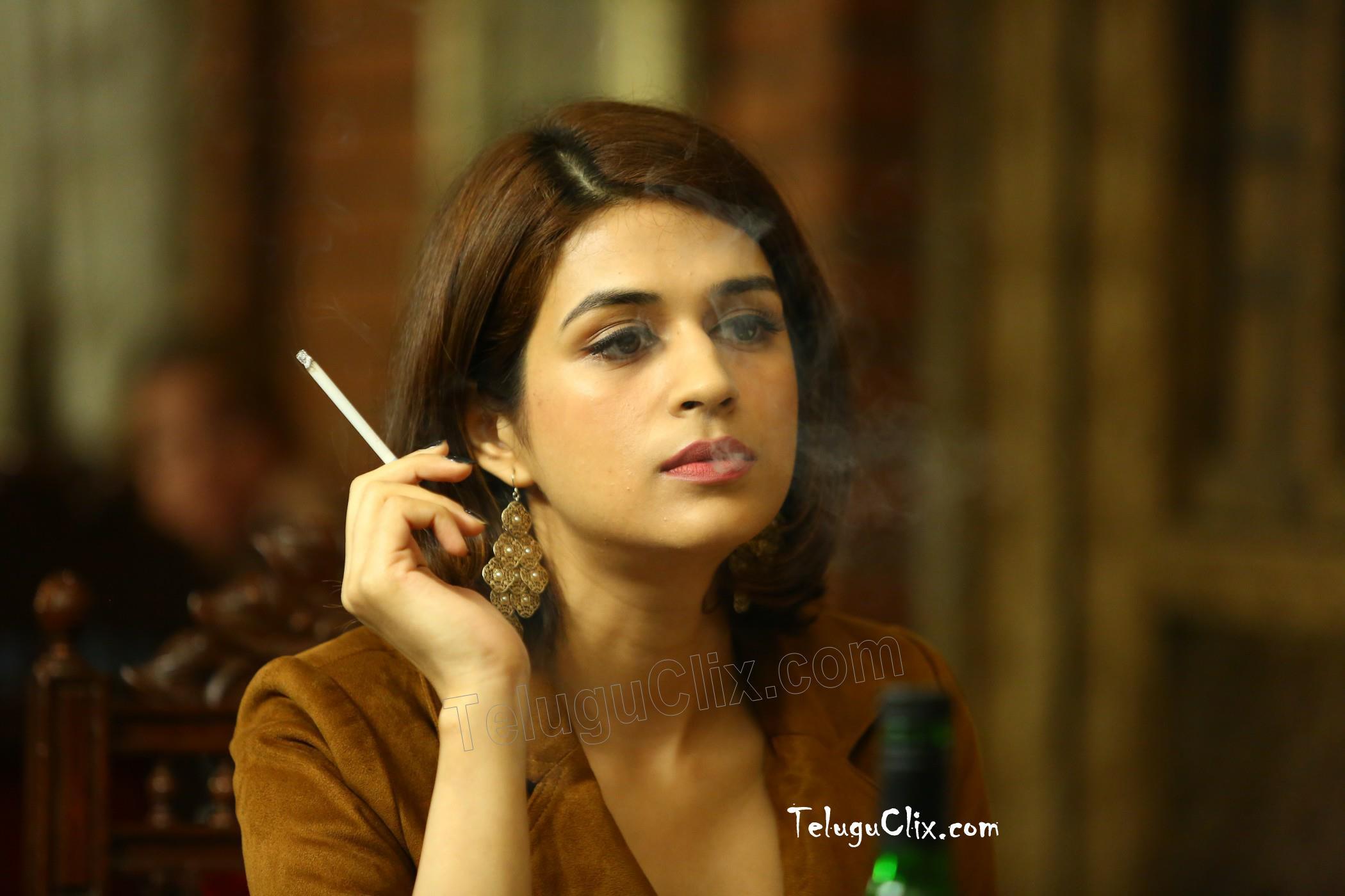 2100x1400 Shraddha Das Latest New HD HQ Recent Hot Photo Stills Pics image
