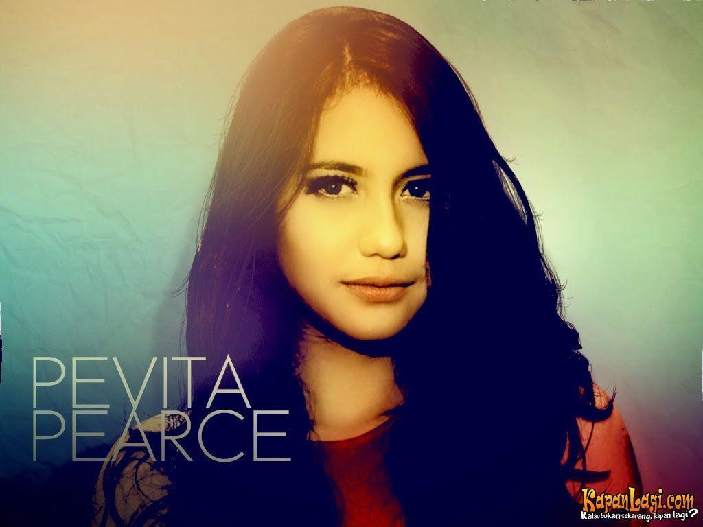 1024x768 Pevita Pearce Wallpaper