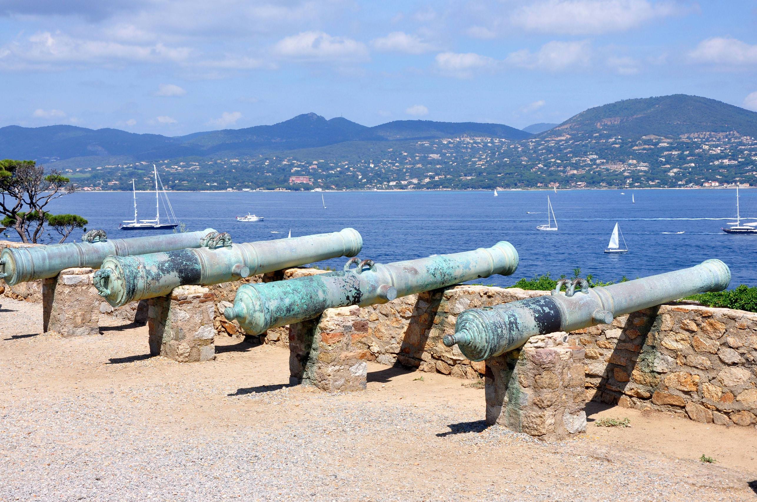 4288x2848 Gun On The Seafront In The Resort Of Saint Tropez, France Wallpaper