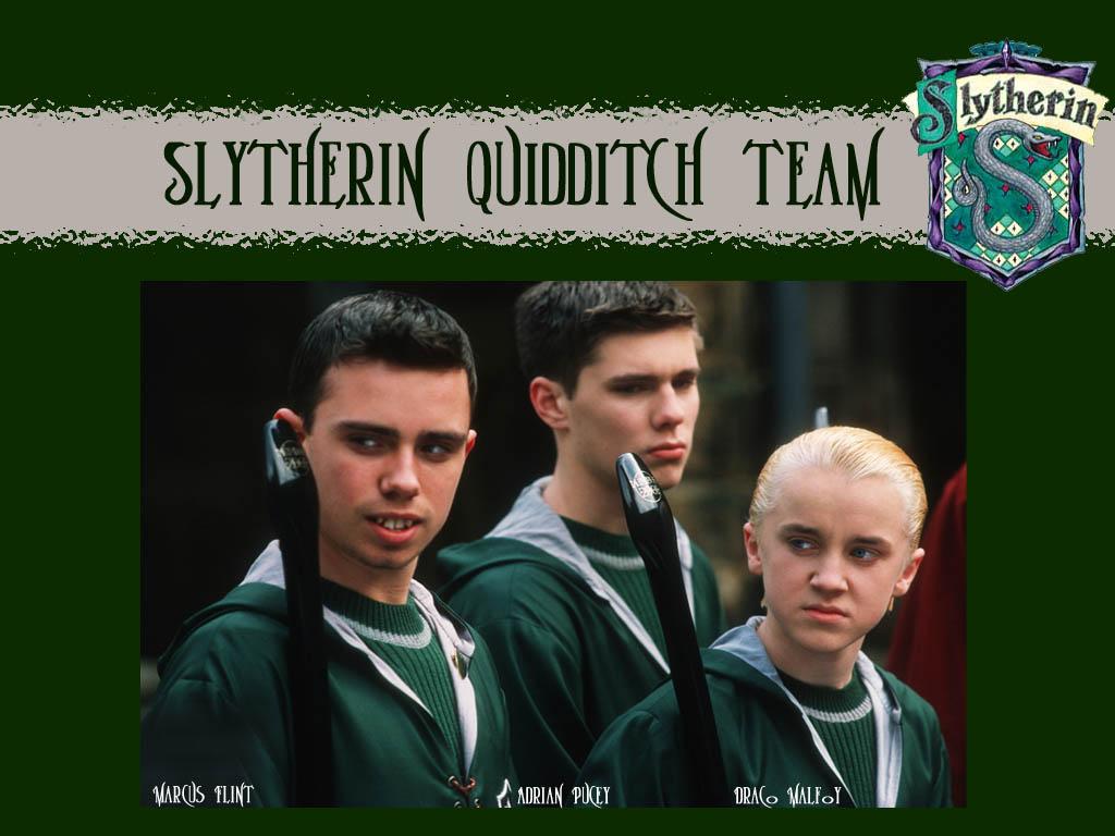 1024x768 Slytherin Quidditch Wallpaper