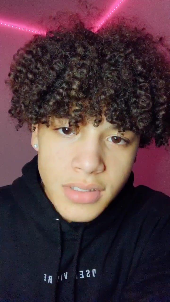 720x1280 Cute wallpaper background. Light skin boys, Curly hair men, Boys with curly hair